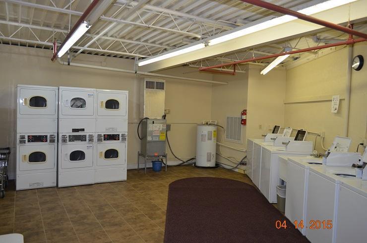 ISLANDER CONDO - Residential