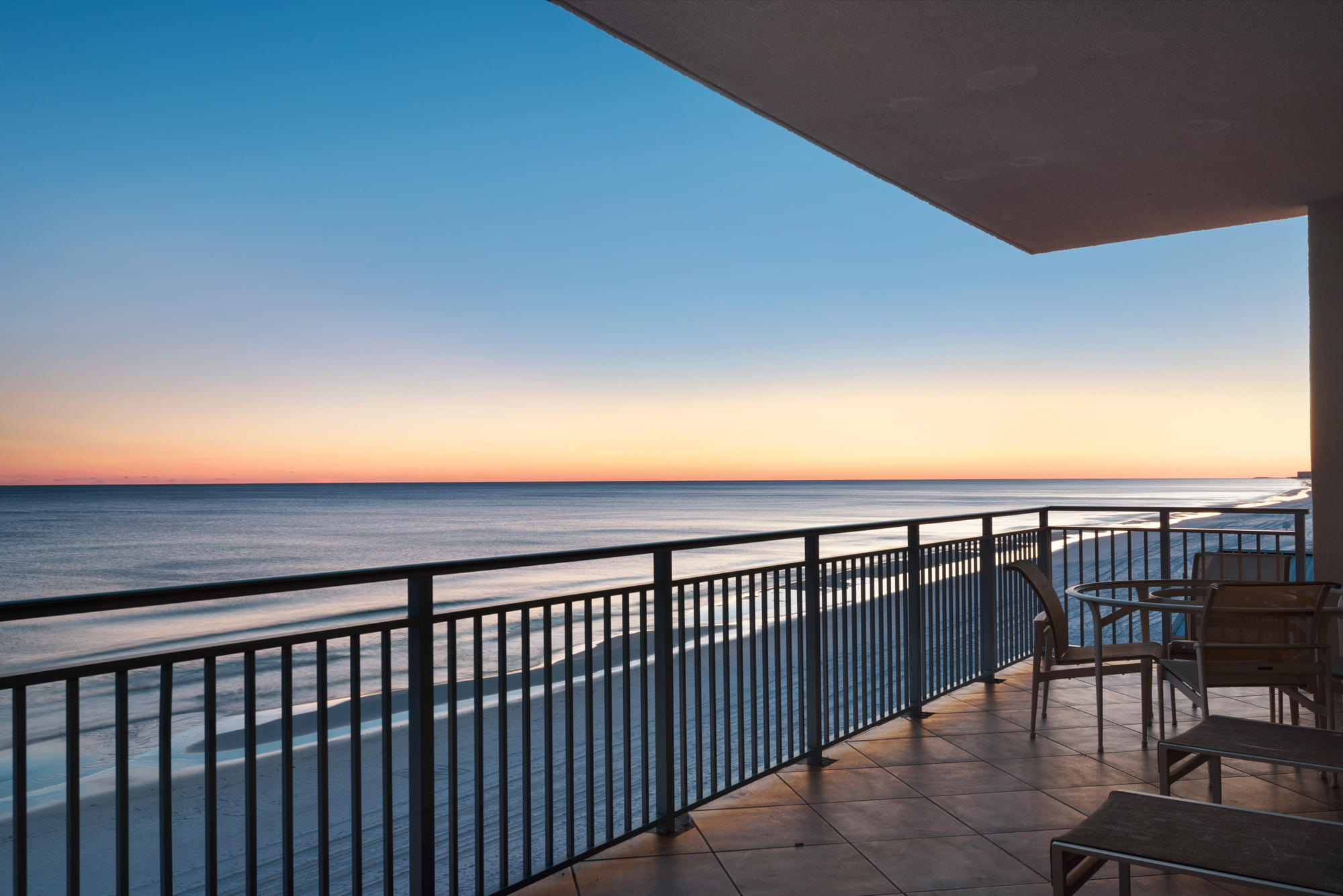 SIGNATURE BEACH - Residential