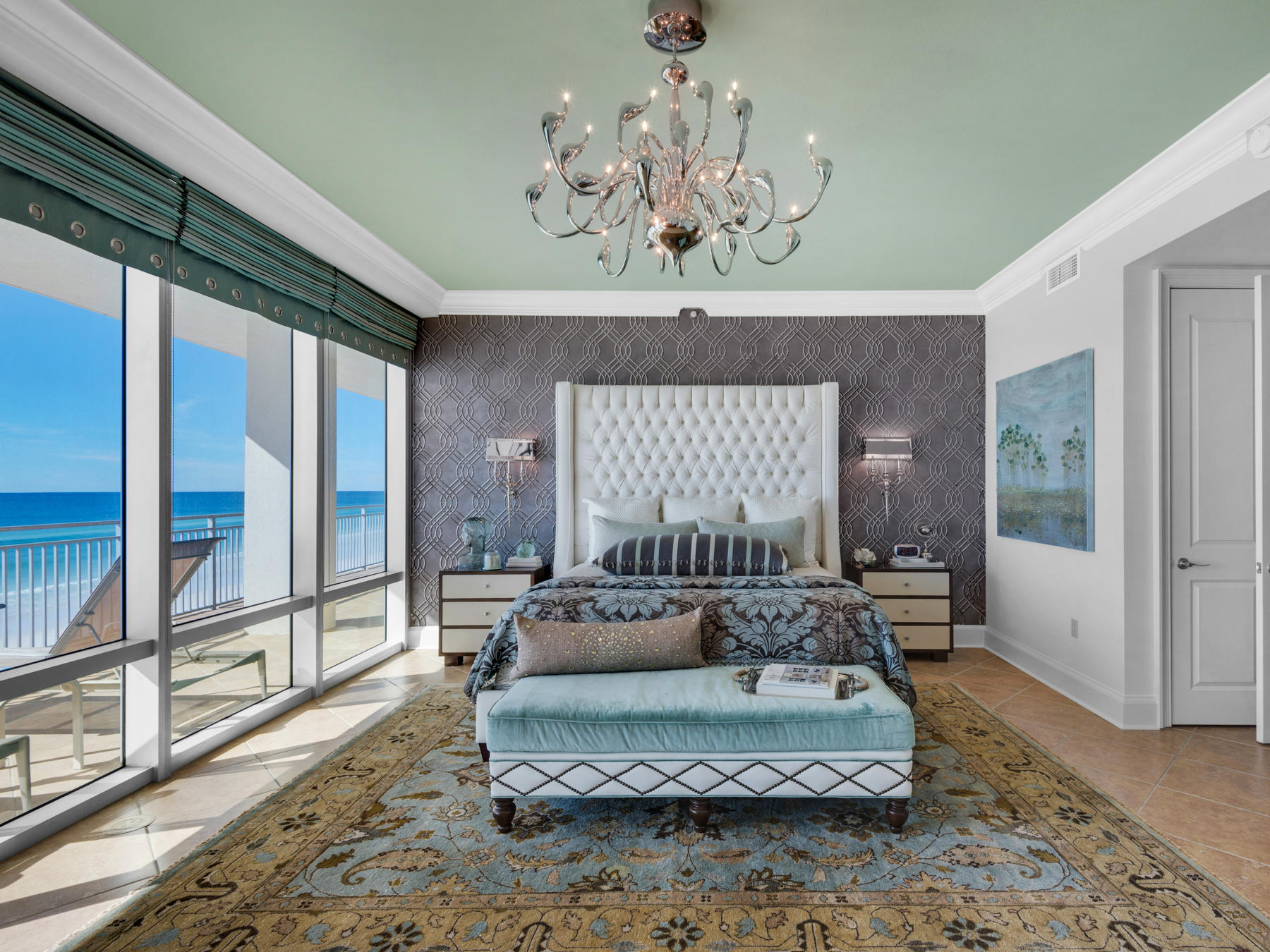 SIGNATURE BEACH - Residential