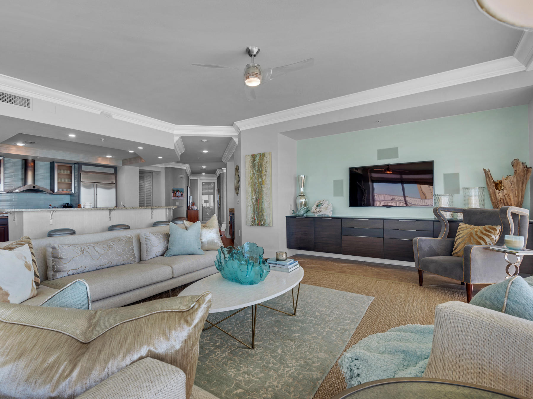 SIGNATURE BEACH - Residential