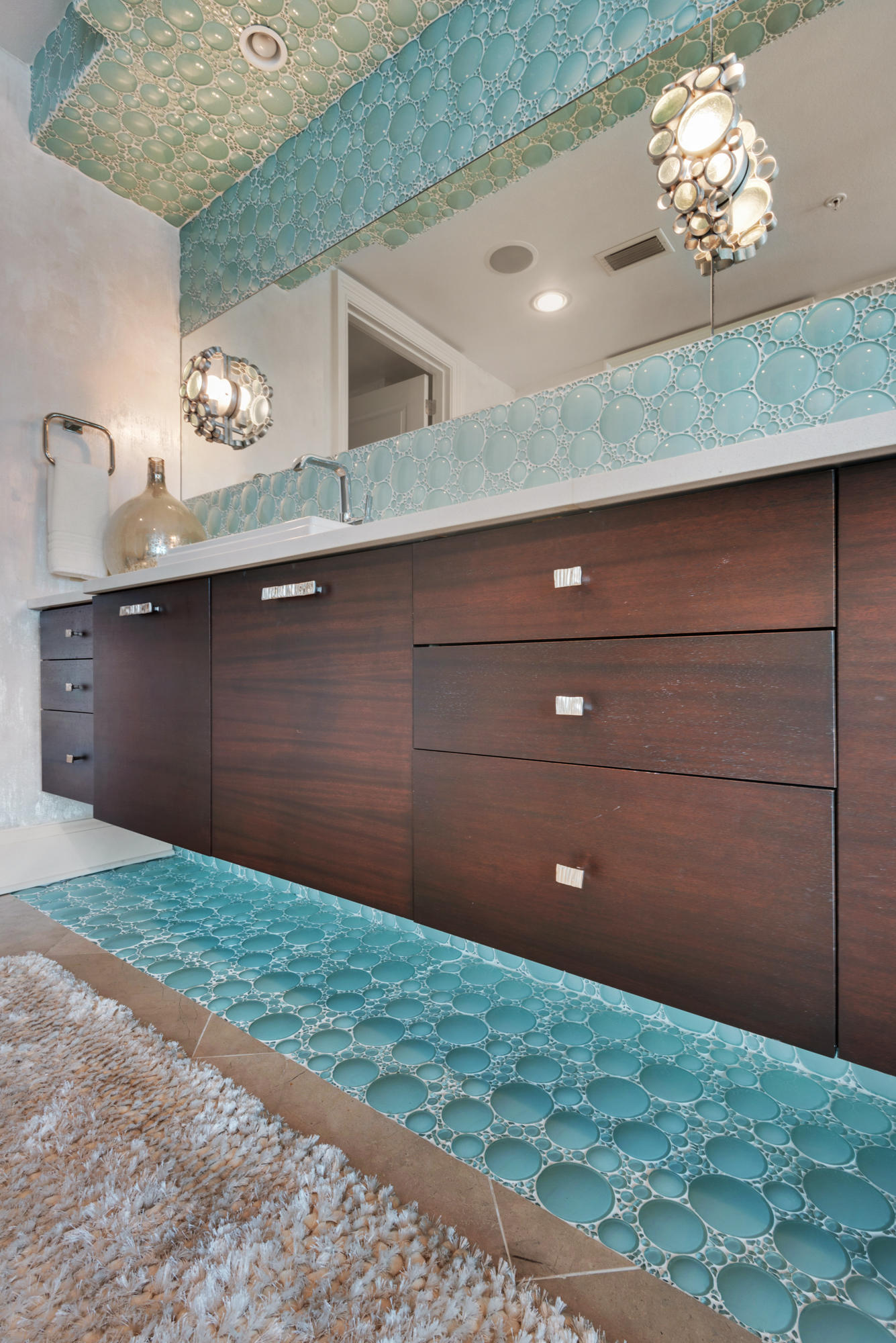 SIGNATURE BEACH - Residential