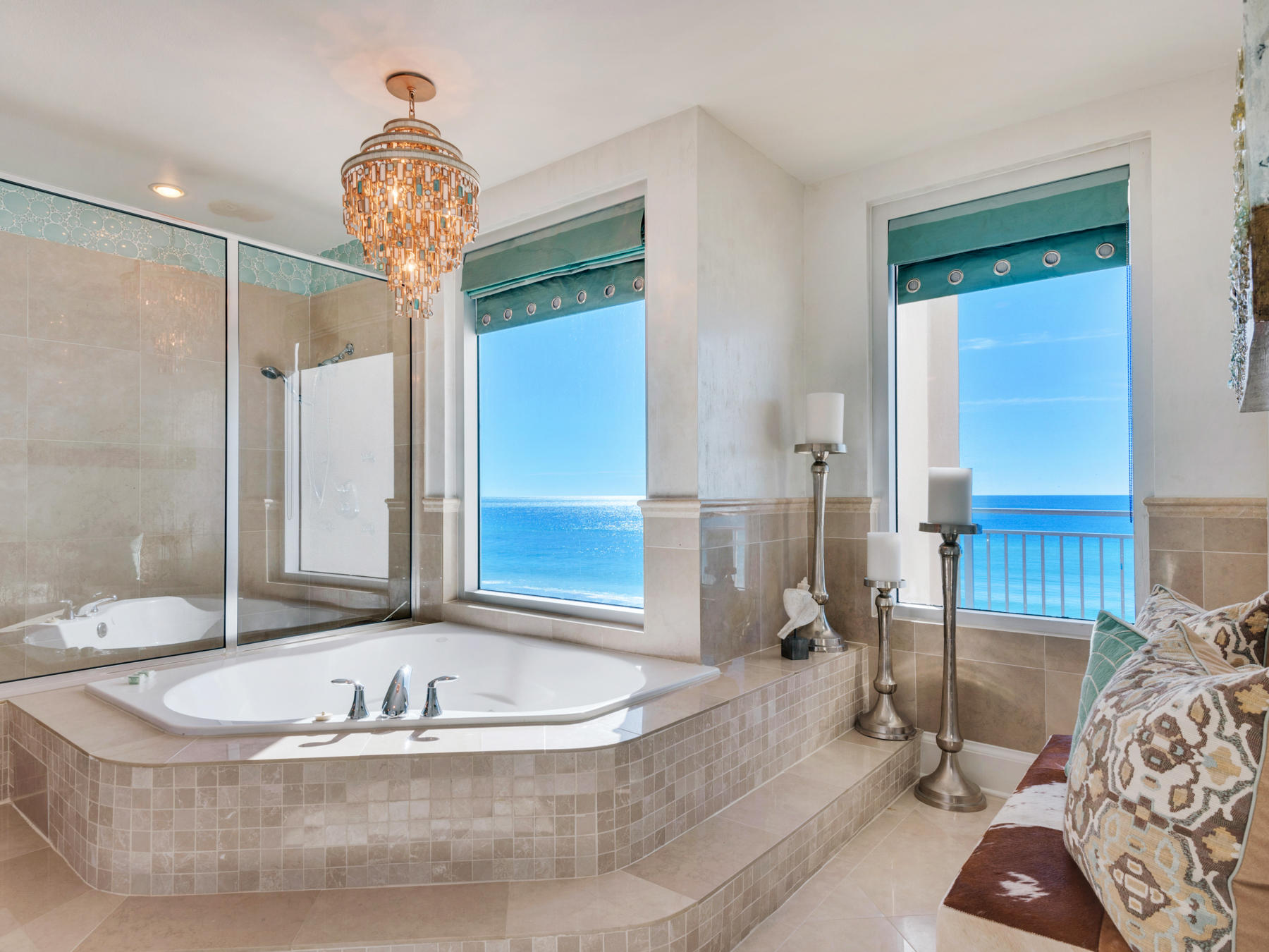 SIGNATURE BEACH - Residential