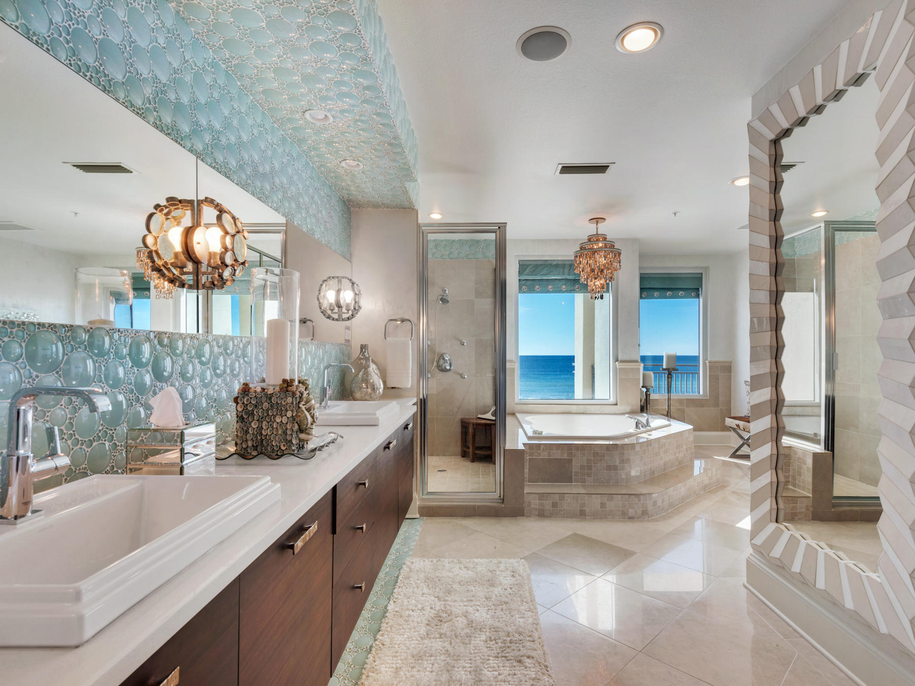 SIGNATURE BEACH - Residential