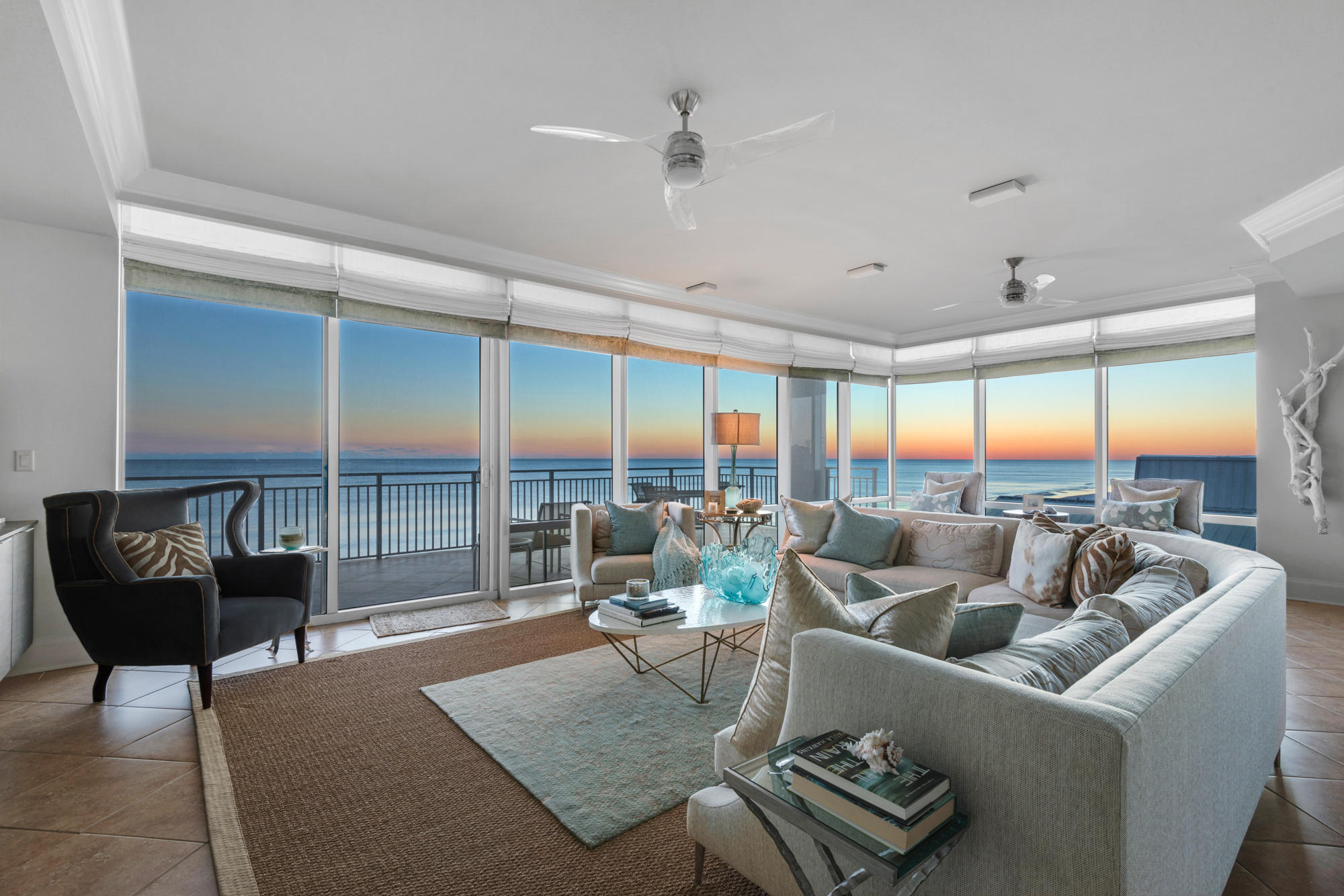SIGNATURE BEACH - Residential