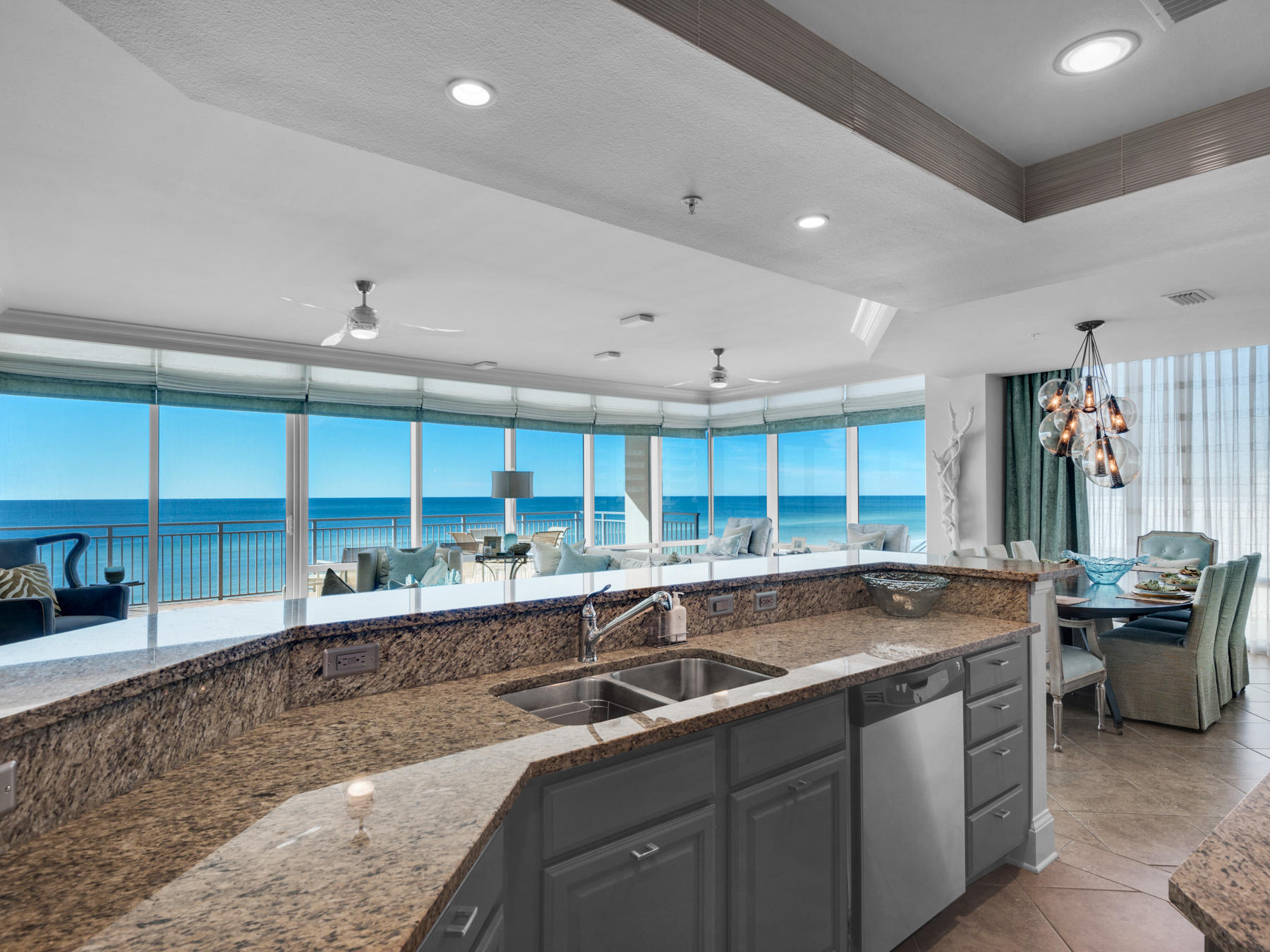 SIGNATURE BEACH - Residential