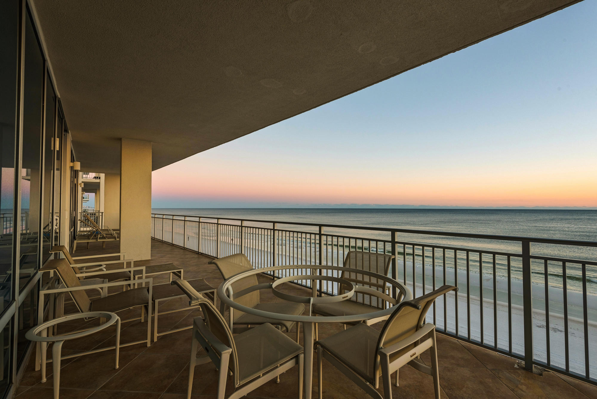 SIGNATURE BEACH - Residential