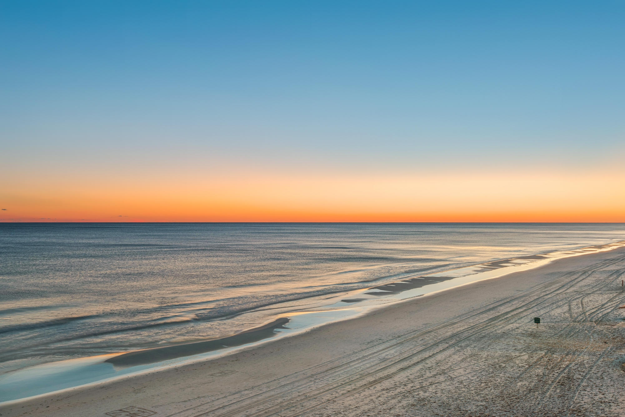 SIGNATURE BEACH - Residential