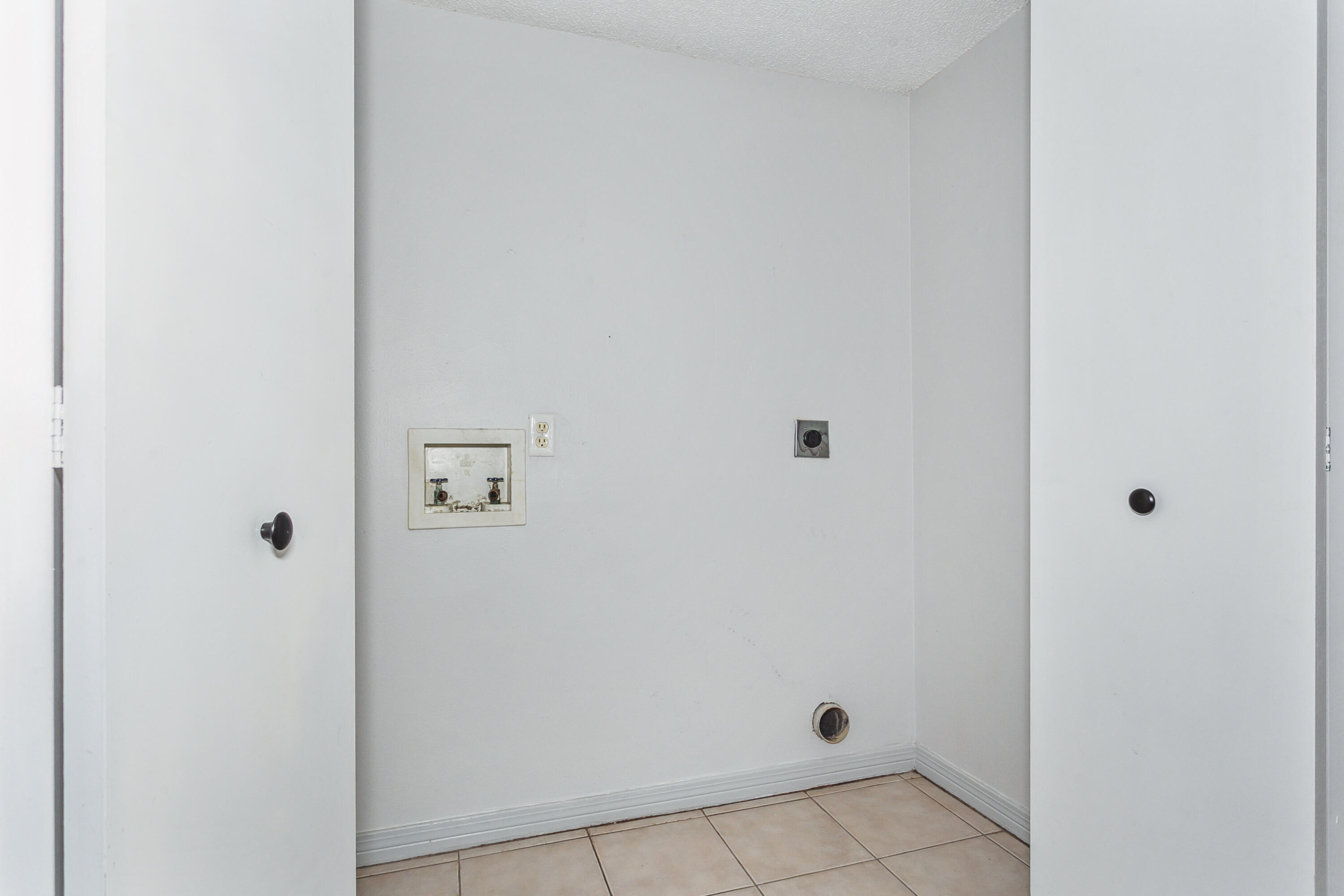 TOKALON TERRACE S/D - Residential