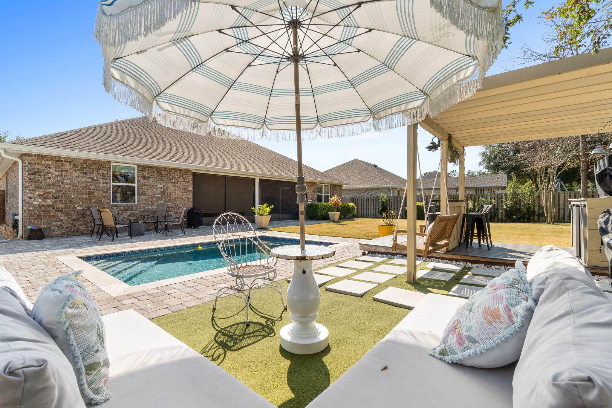 HAMMOCK BAY - Residential