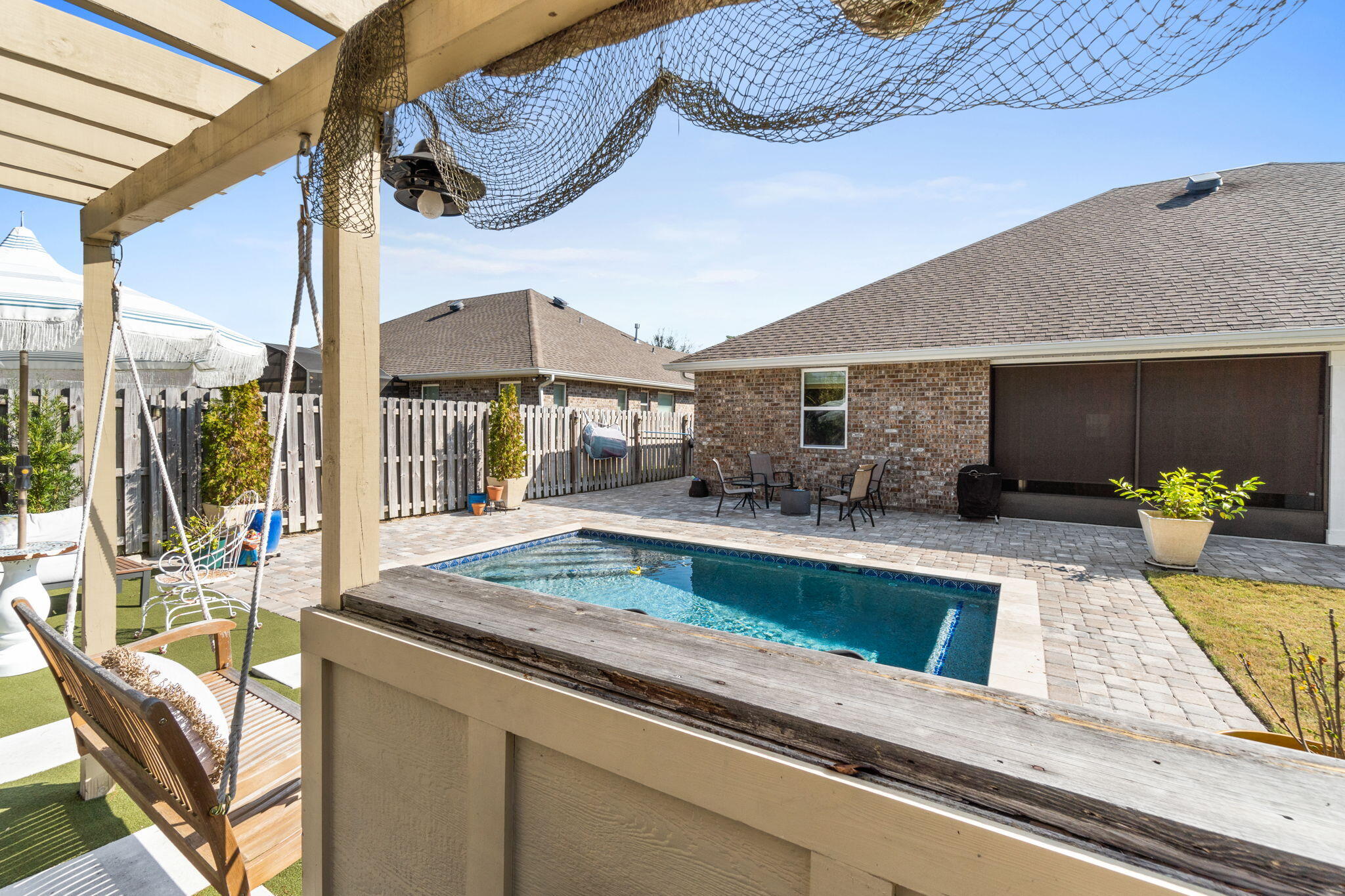 HAMMOCK BAY - Residential