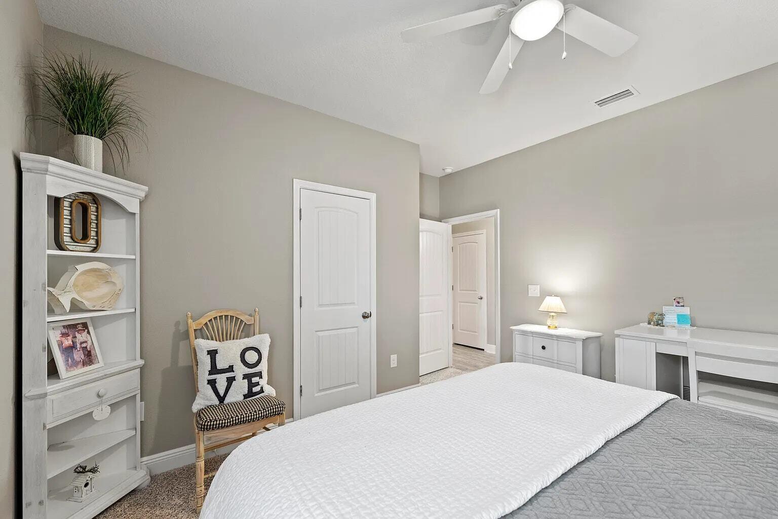 HAMMOCK BAY - Residential Lease