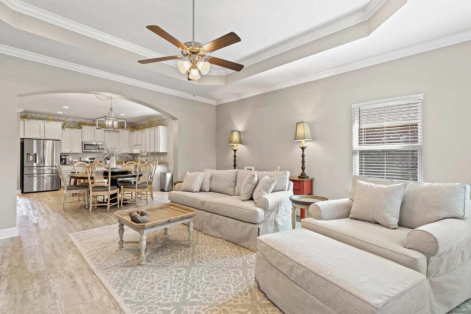 HAMMOCK BAY - Residential Lease