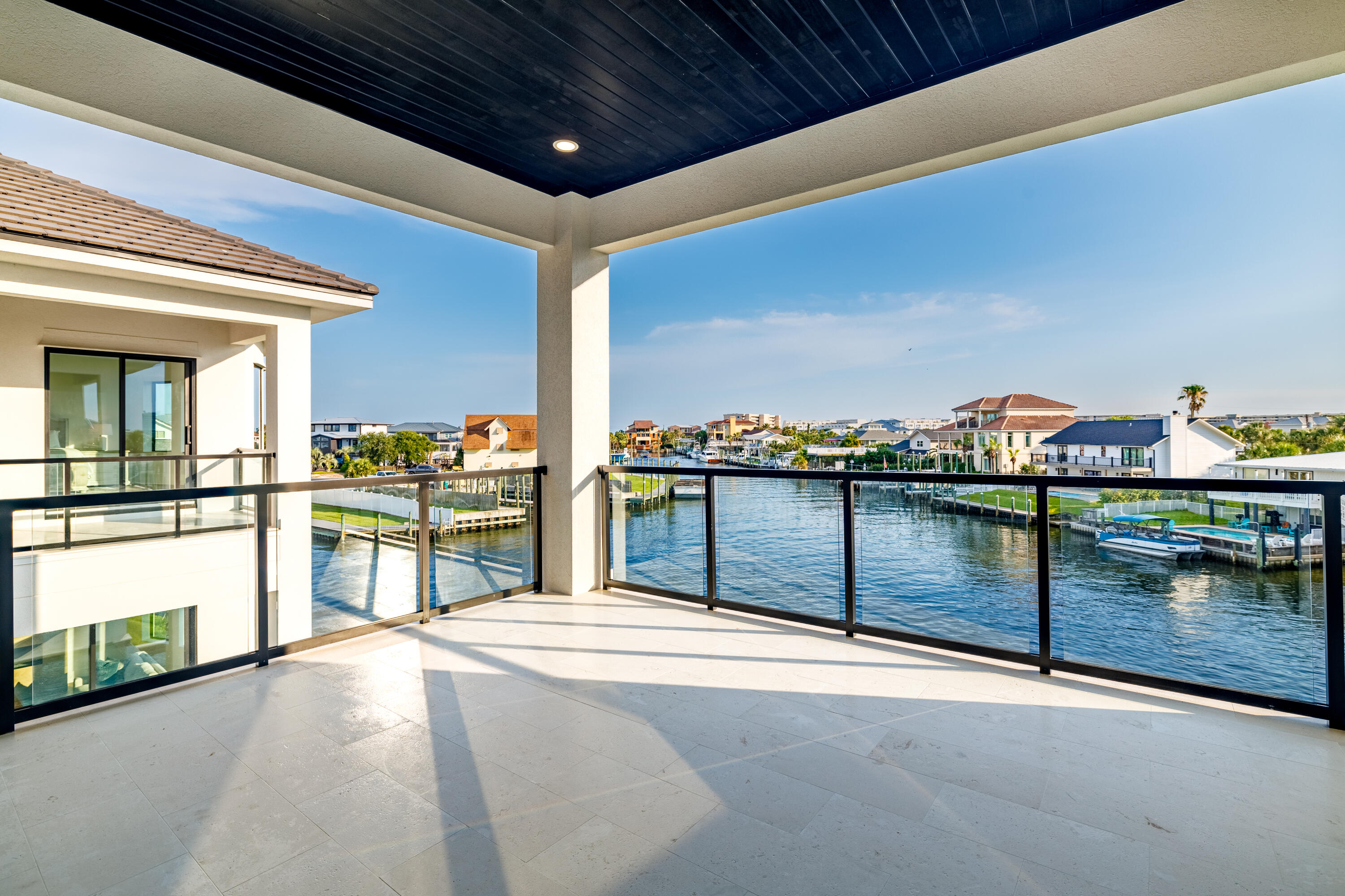 HOLIDAY ISLE - Residential
