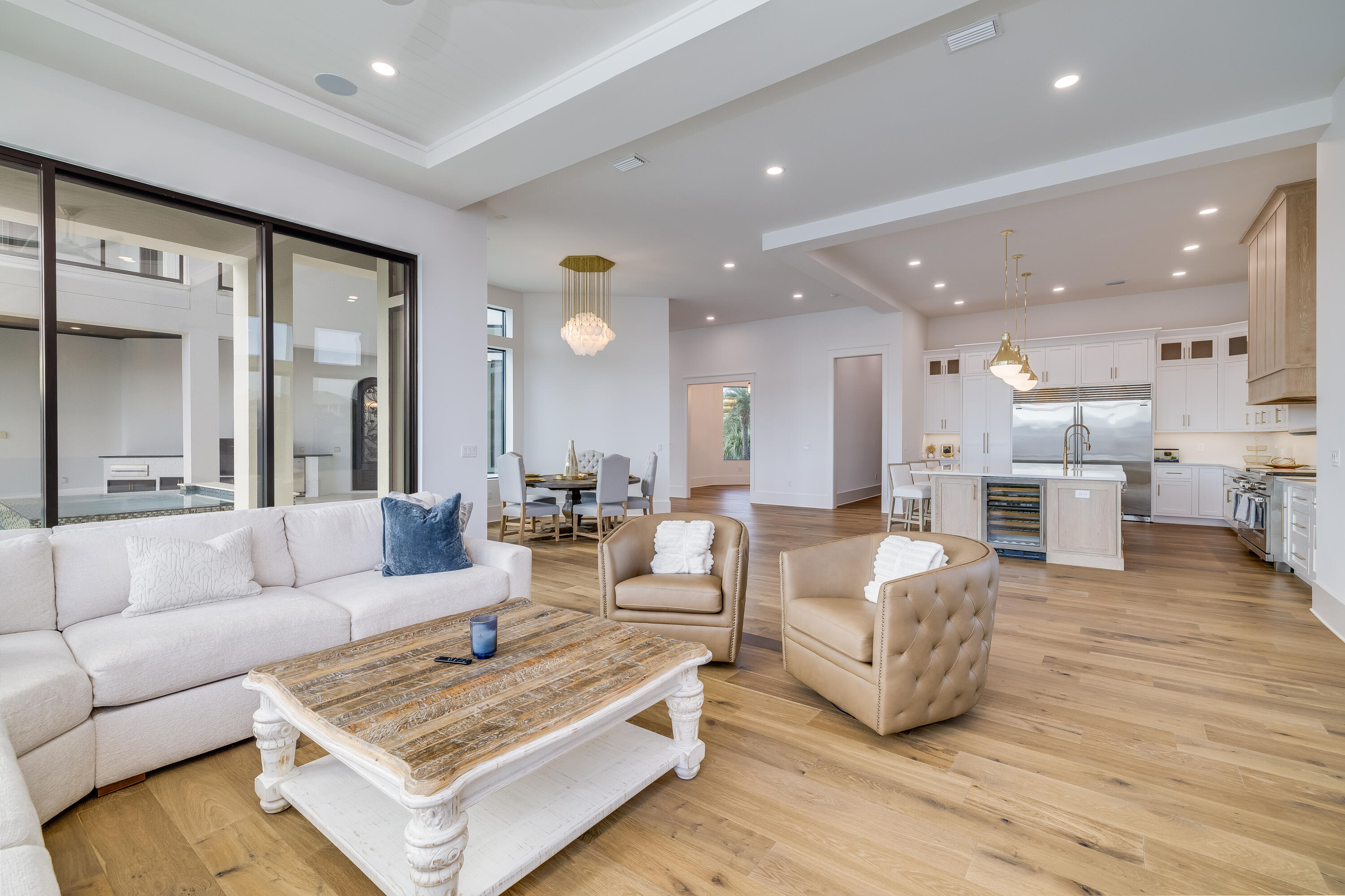 HOLIDAY ISLE - Residential