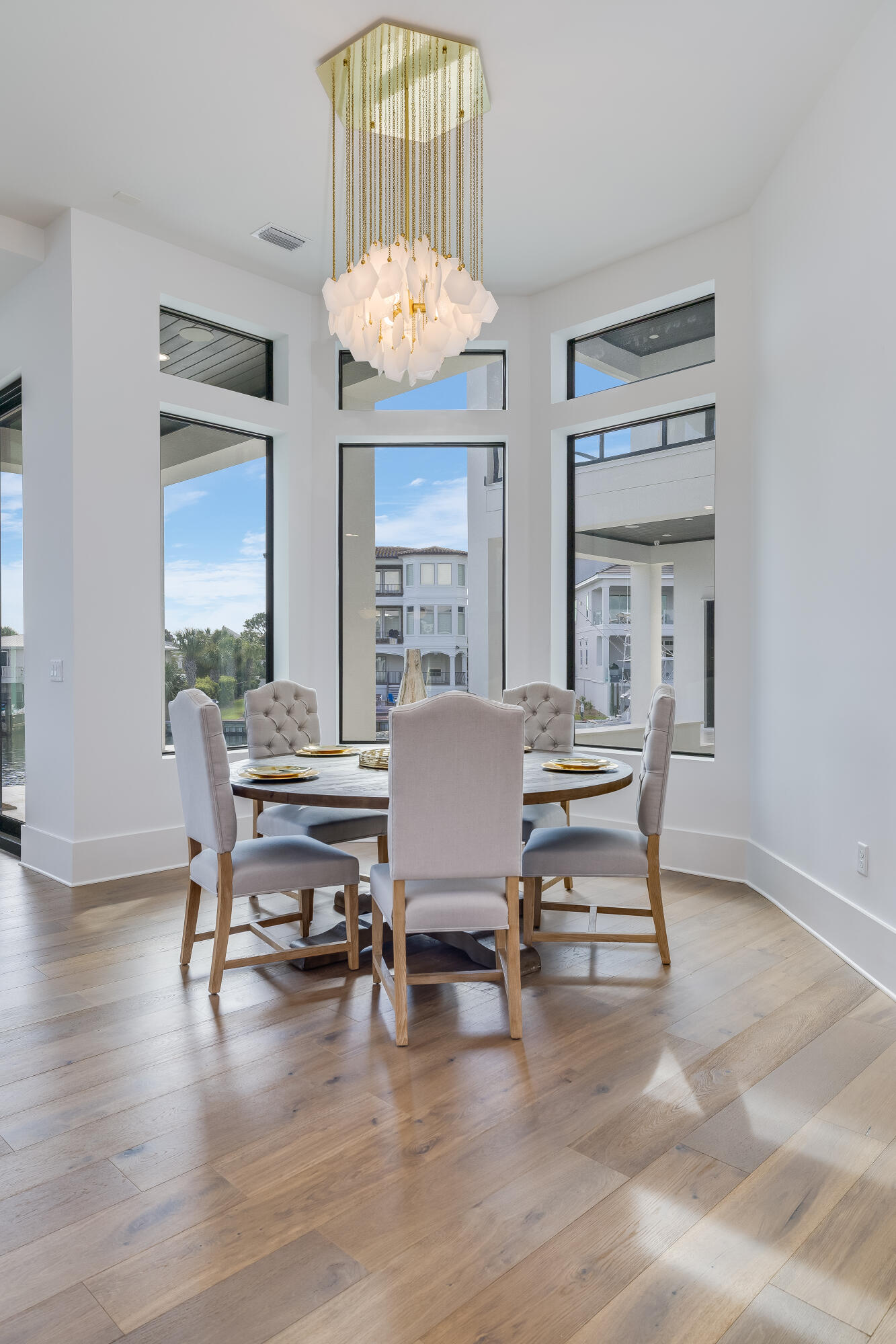 HOLIDAY ISLE - Residential