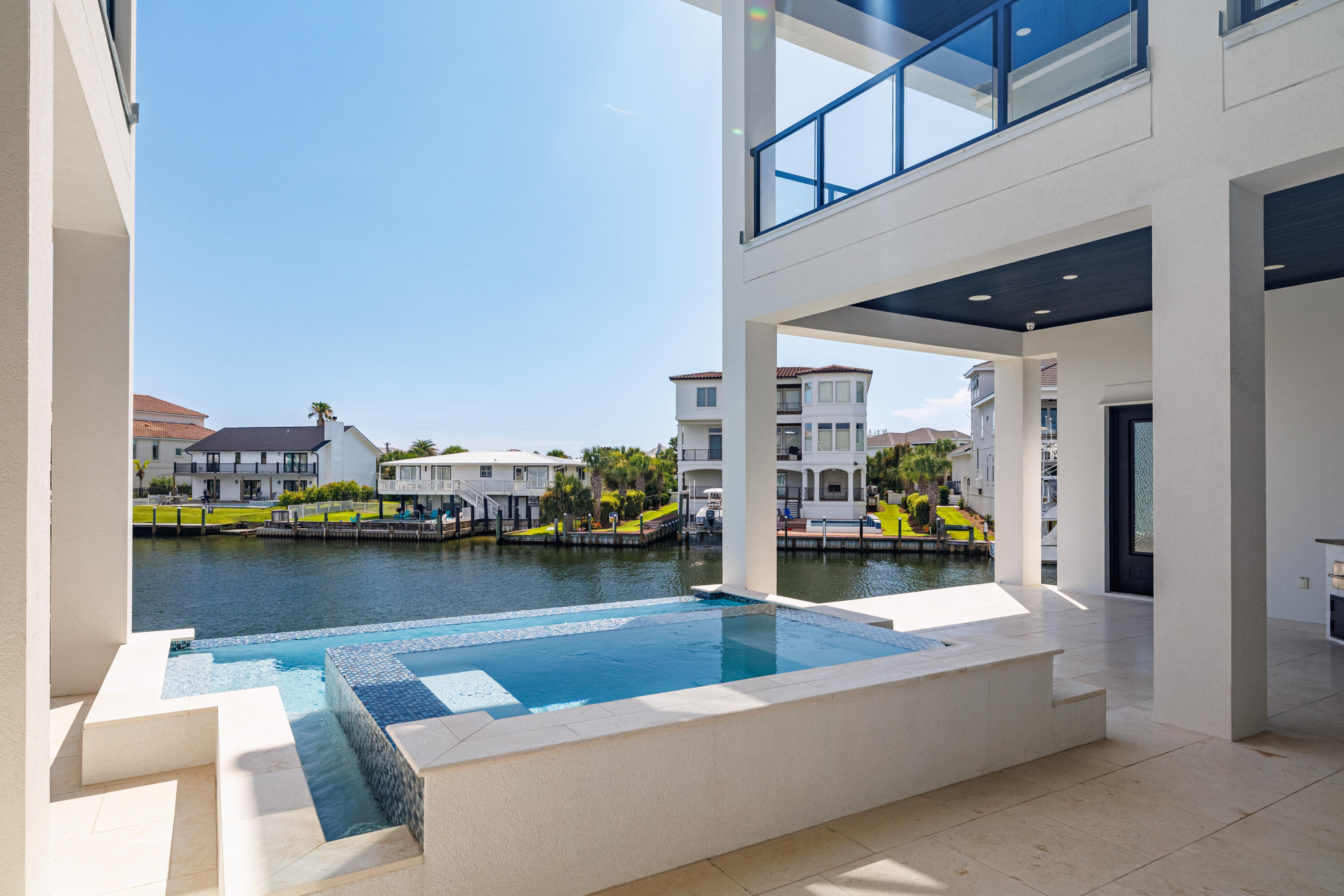HOLIDAY ISLE - Residential
