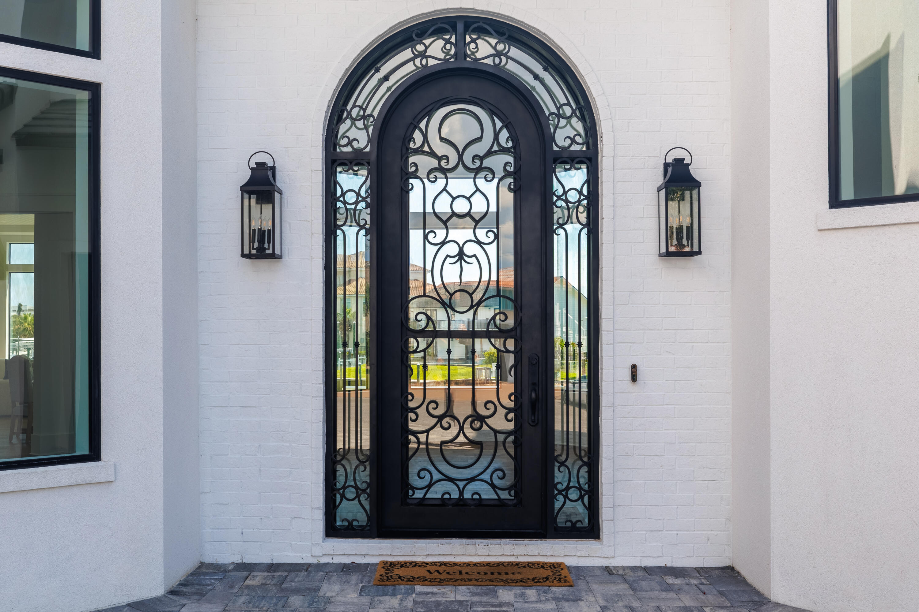 602 Lagoon Dr Drive