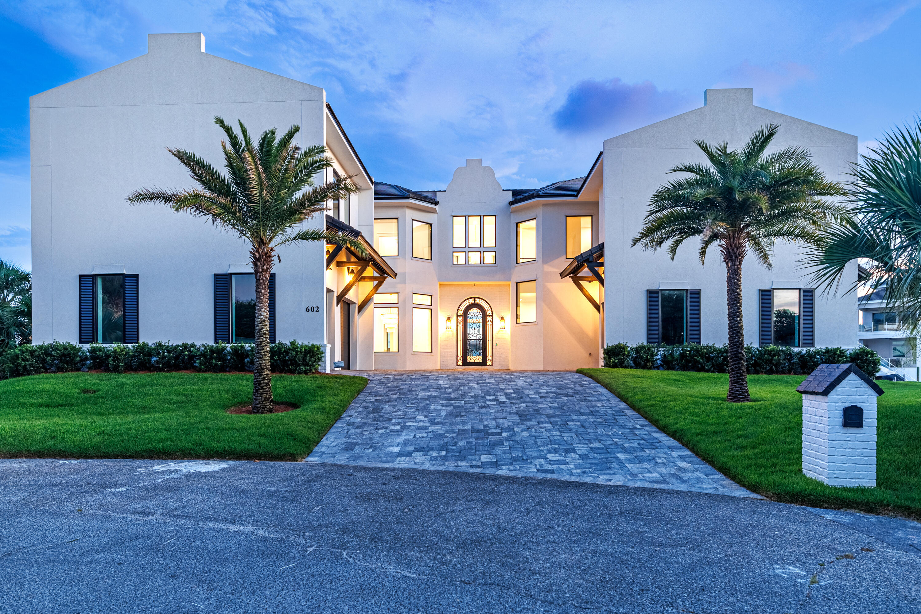 HOLIDAY ISLE - Residential