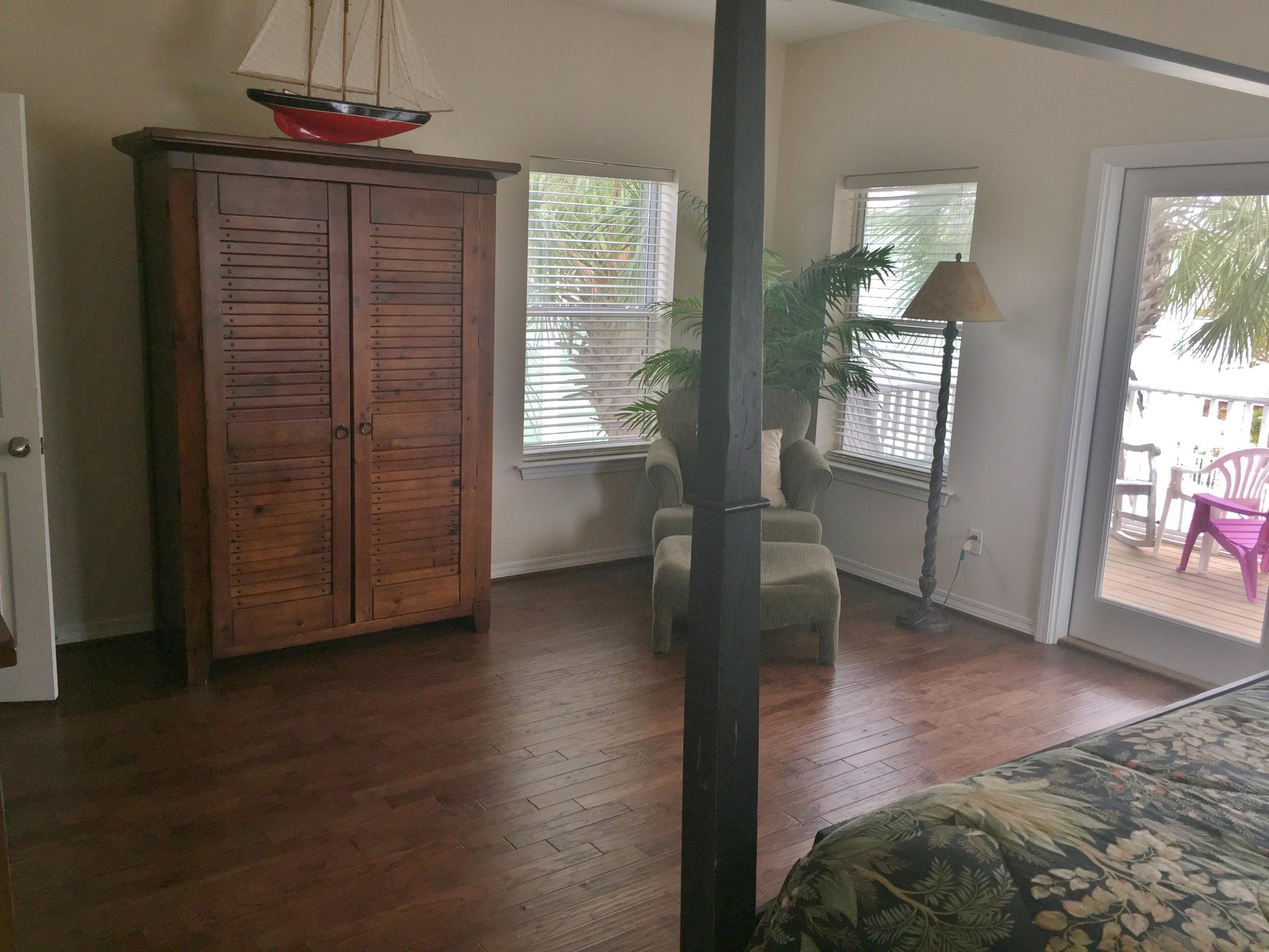 CRYSTAL BEACH - Residential