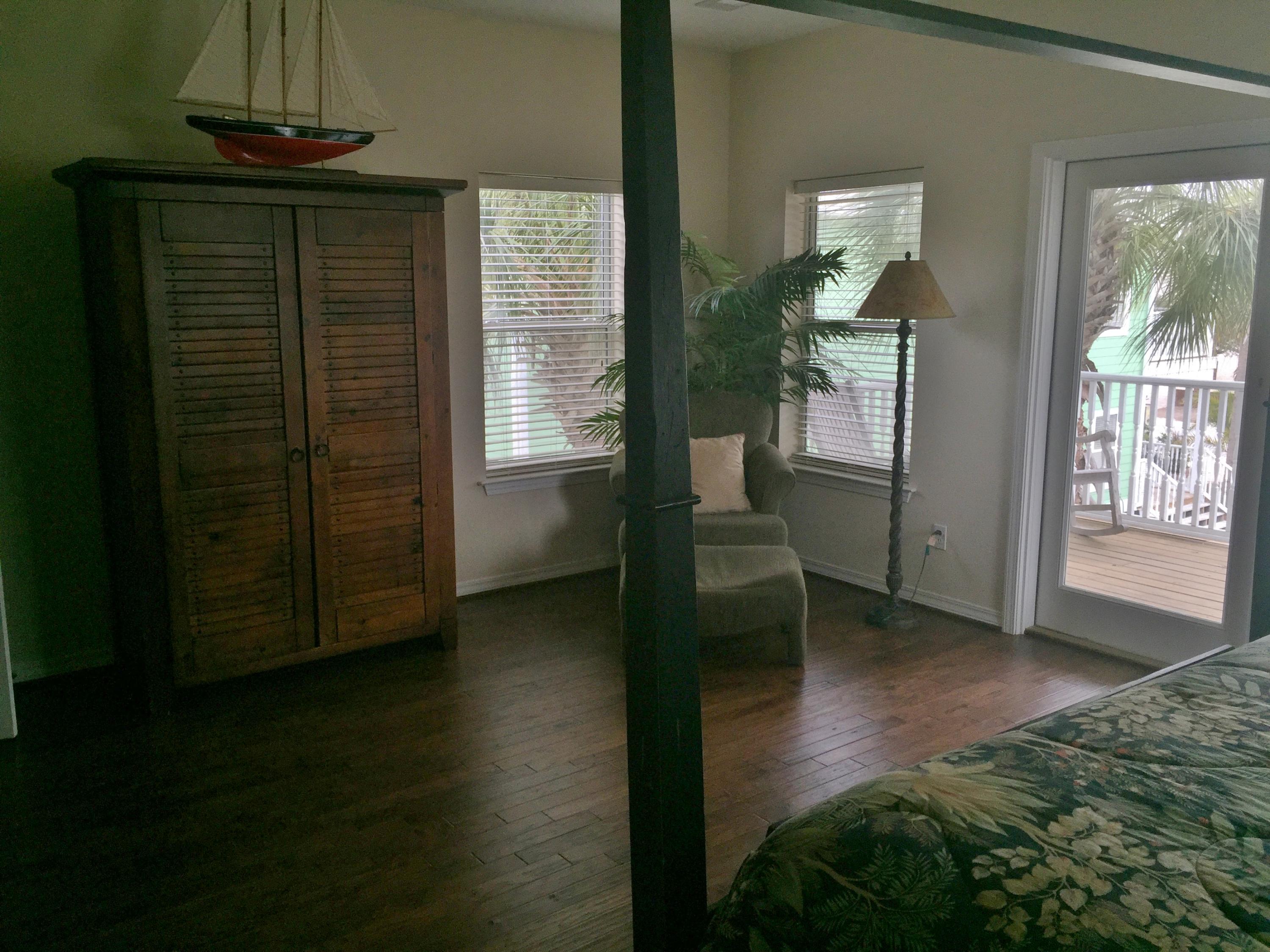 CRYSTAL BEACH - Residential