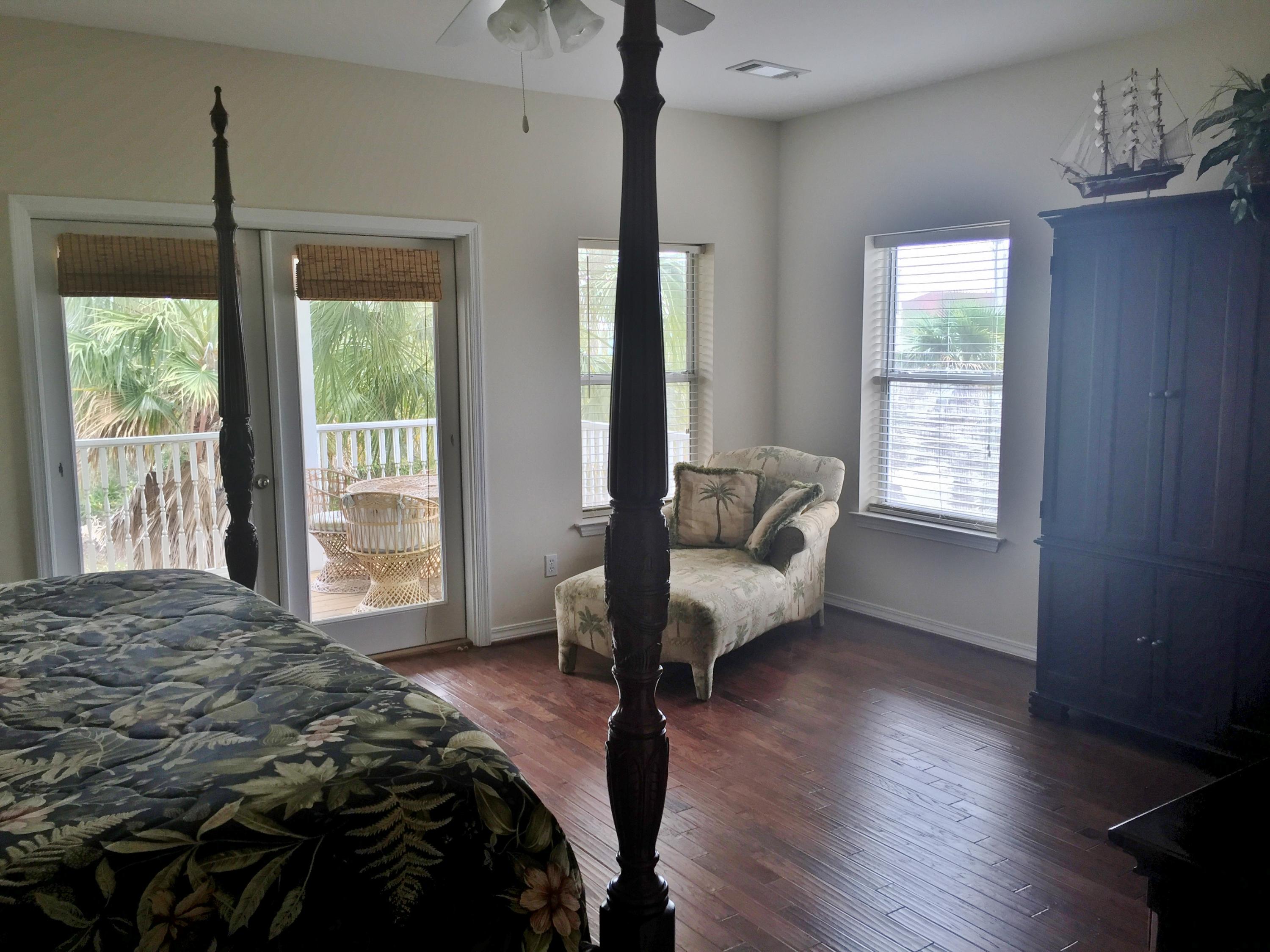 CRYSTAL BEACH - Residential