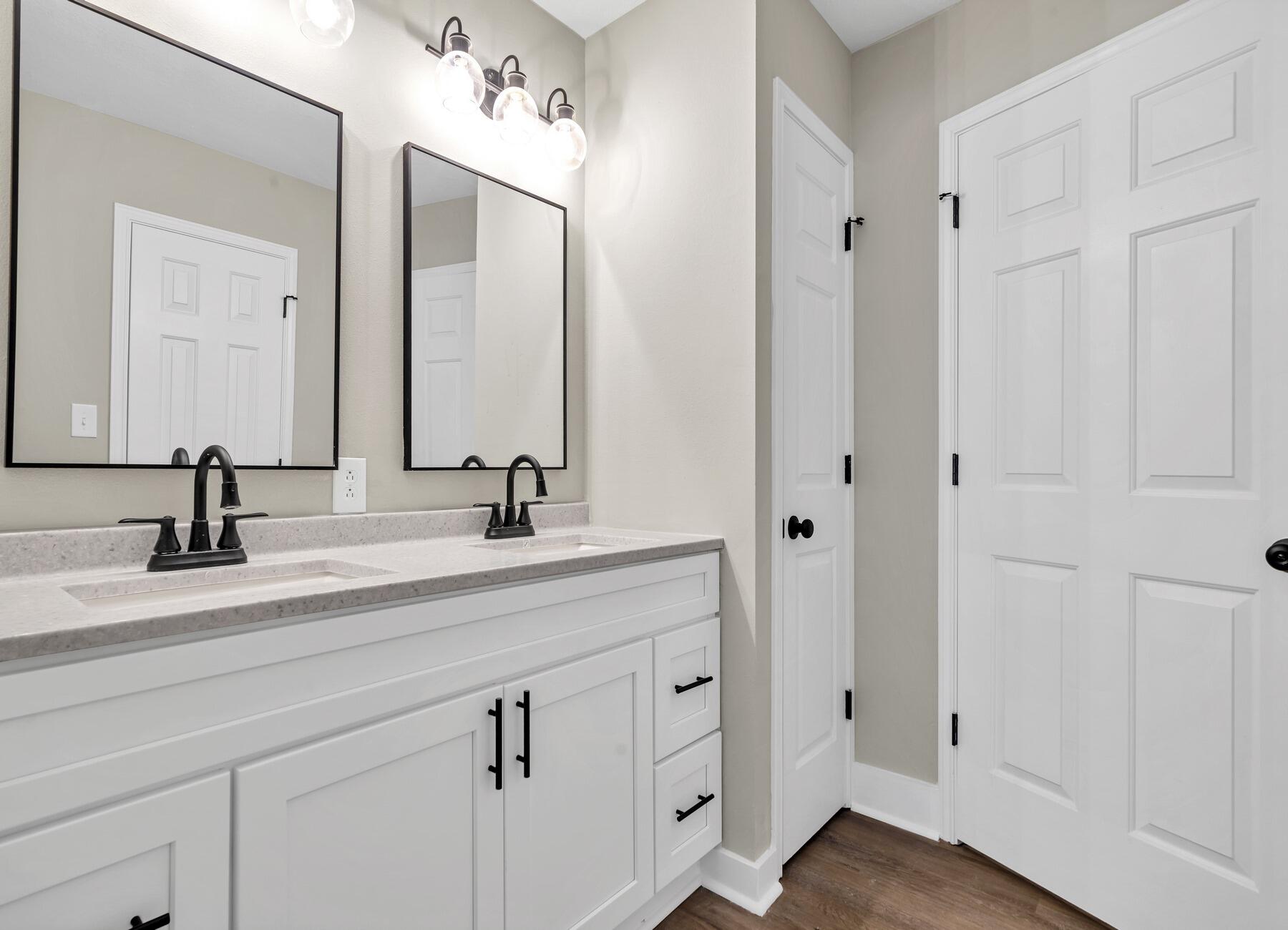 TIGER LAKE - Residential