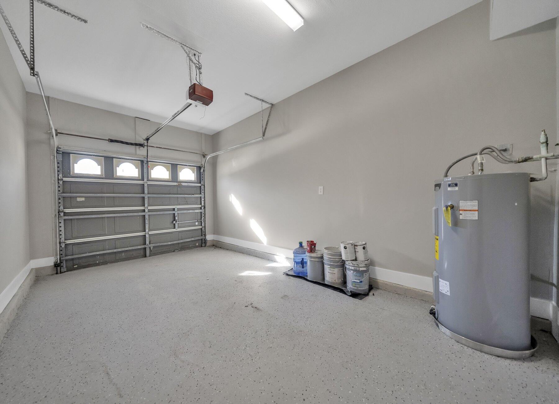 TIGER LAKE - Residential