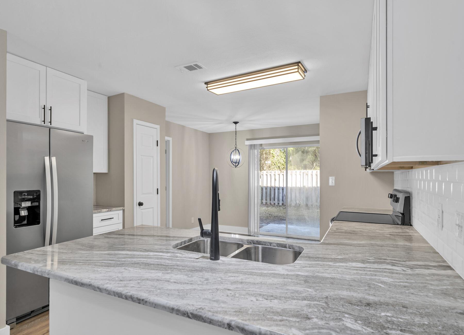 TIGER LAKE - Residential