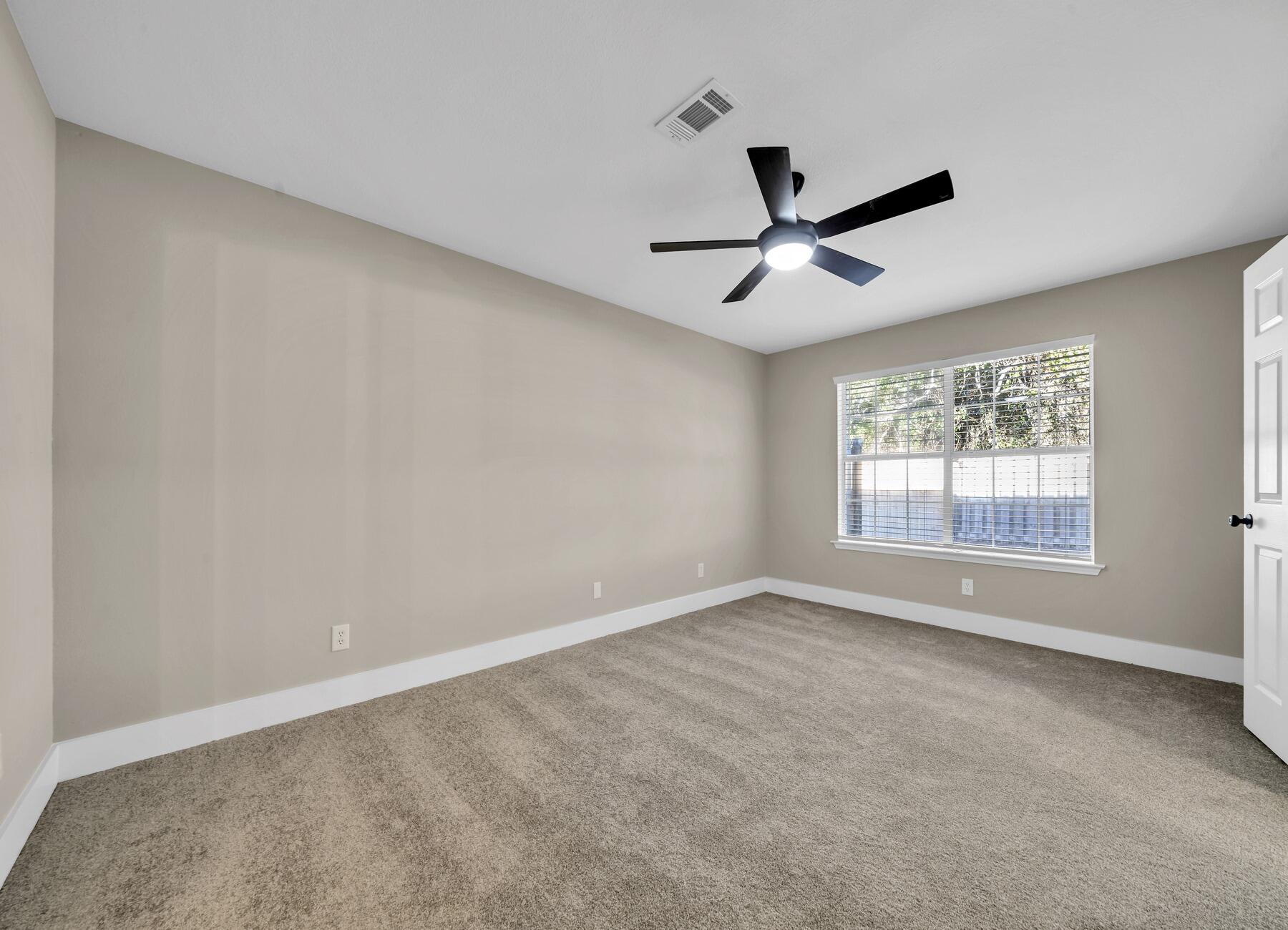 TIGER LAKE - Residential