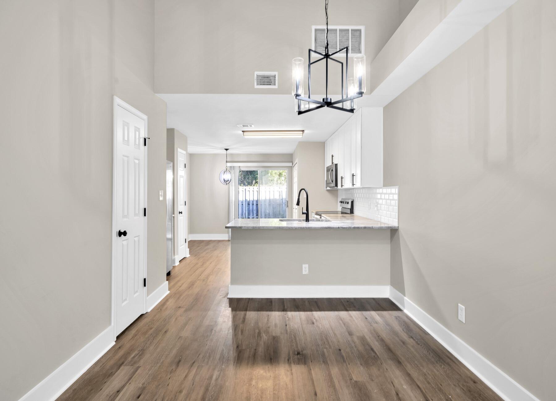 TIGER LAKE - Residential