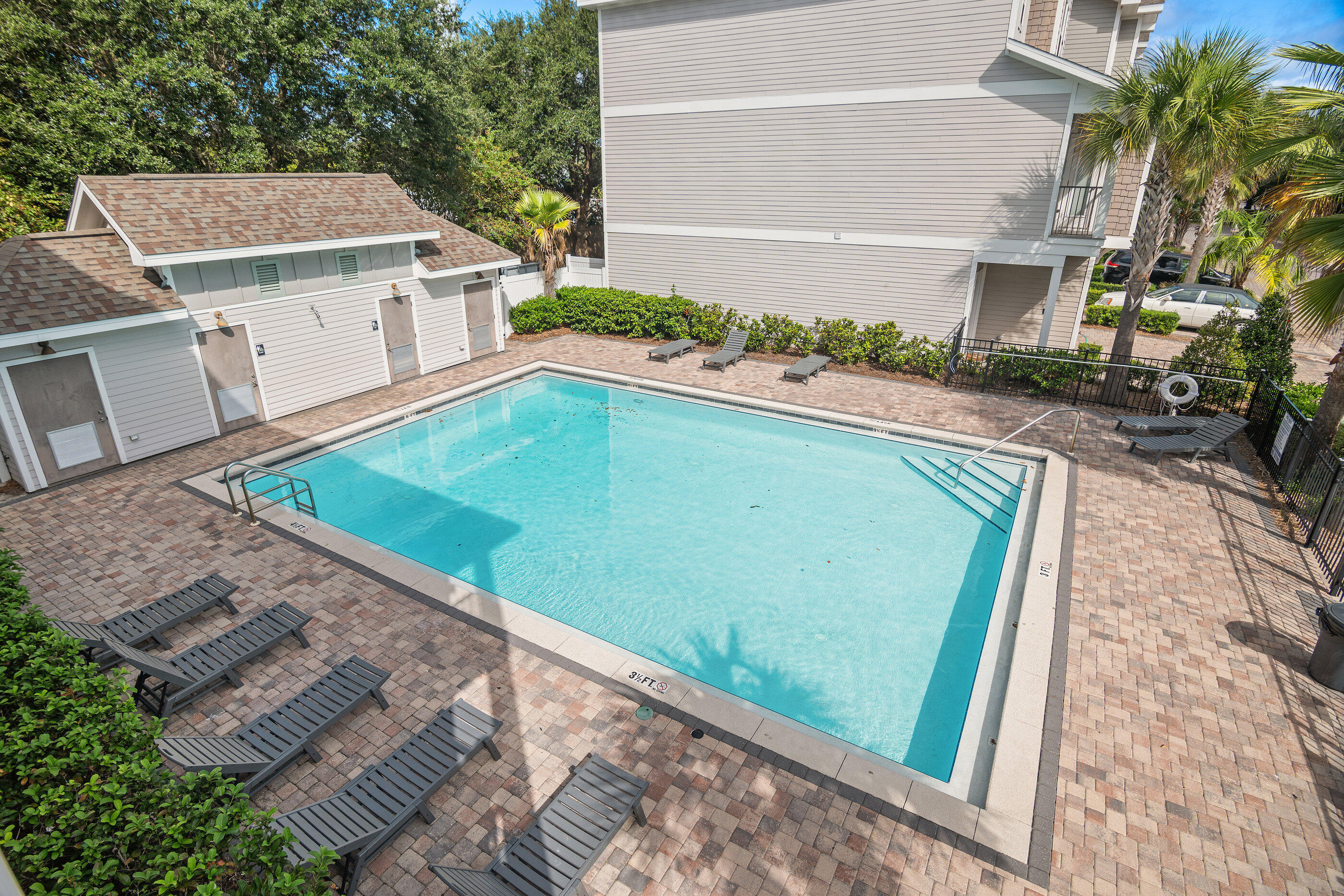 Driftwwod Drive Townhomes - Residential