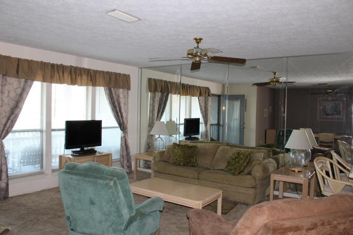 SOUTHWIND 3 CONDO - Residential