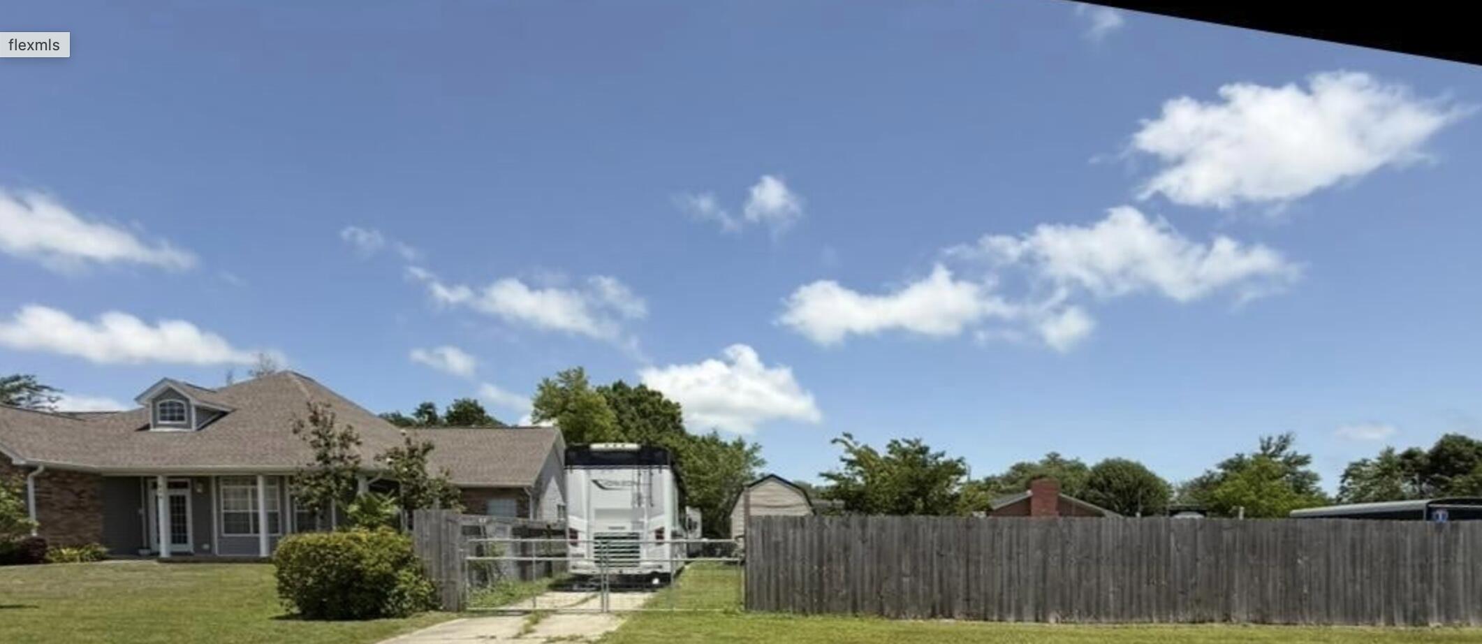 NO RECORDED SUBDIVISION - Residential