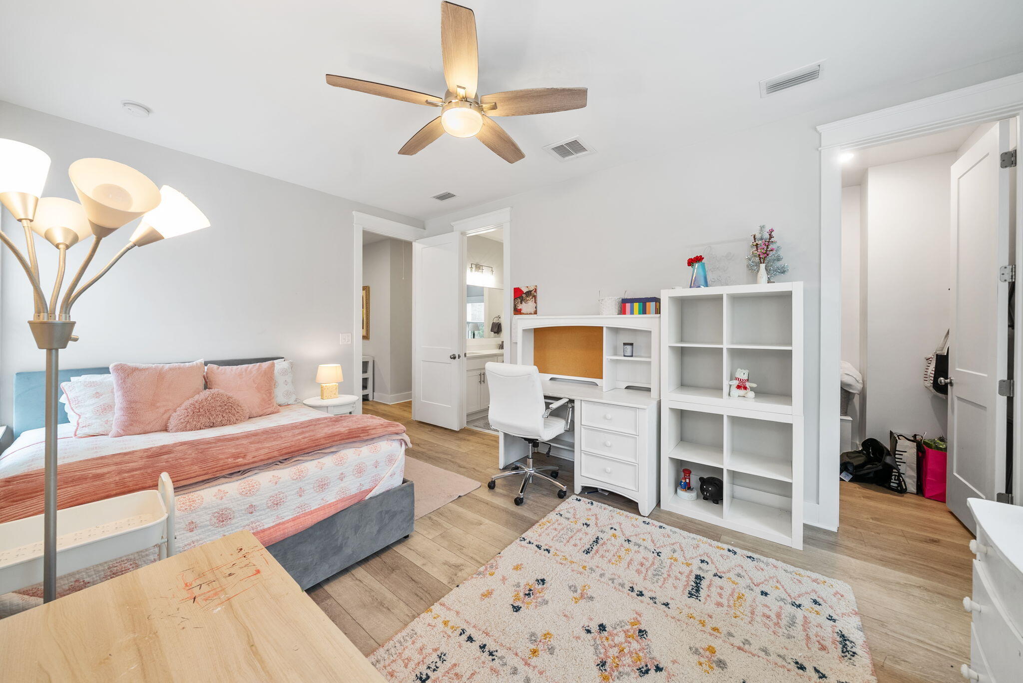 Daxton On The Bay - Residential