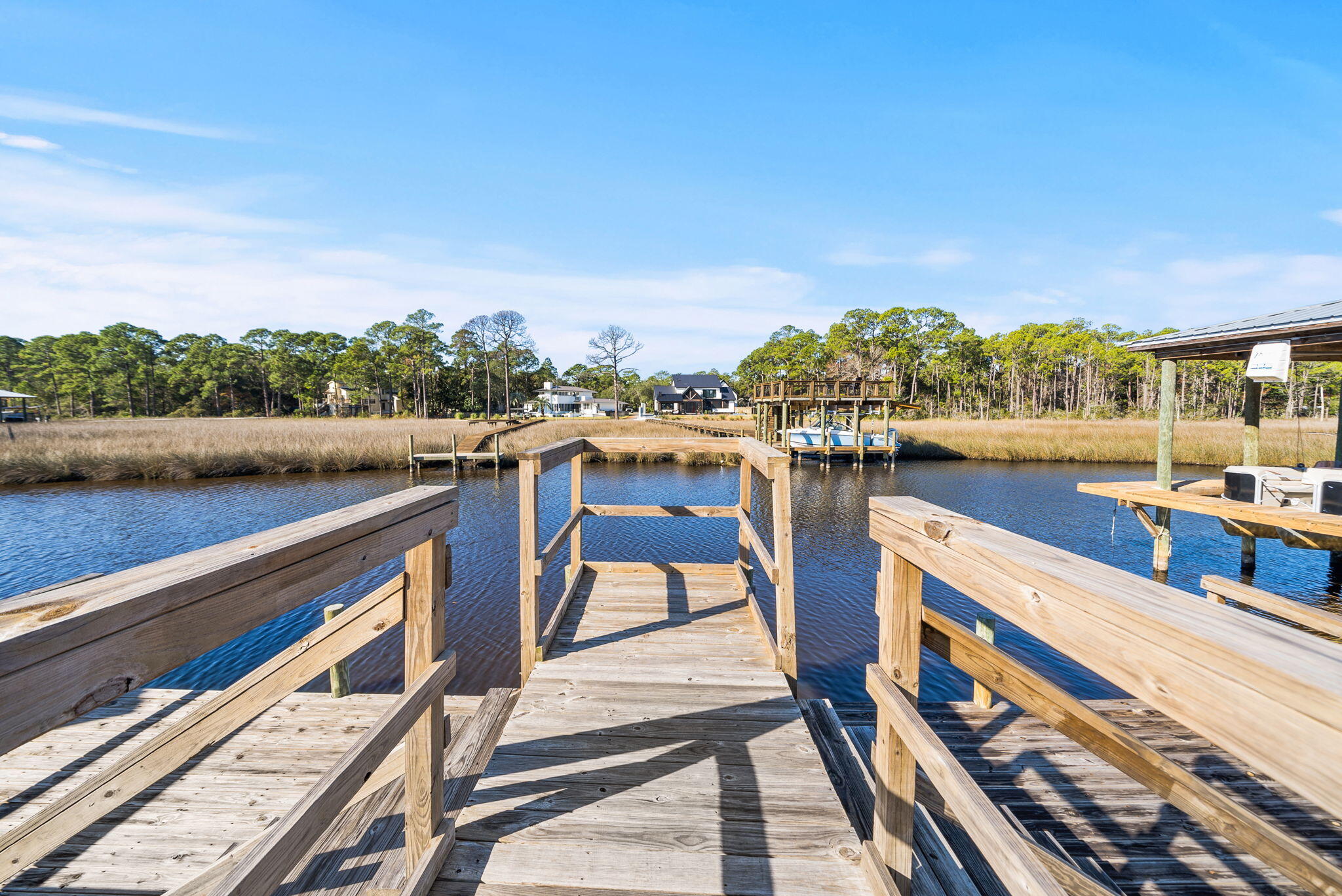 Daxton On The Bay - Residential