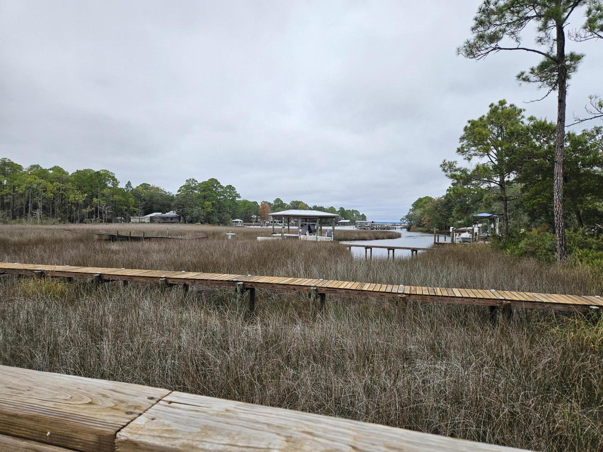 Daxton On The Bay - Residential