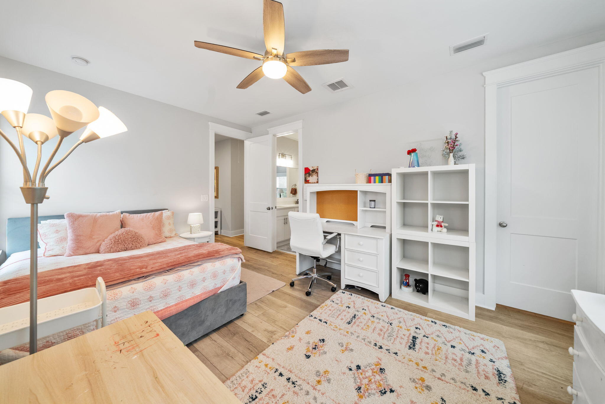 Daxton On The Bay - Residential