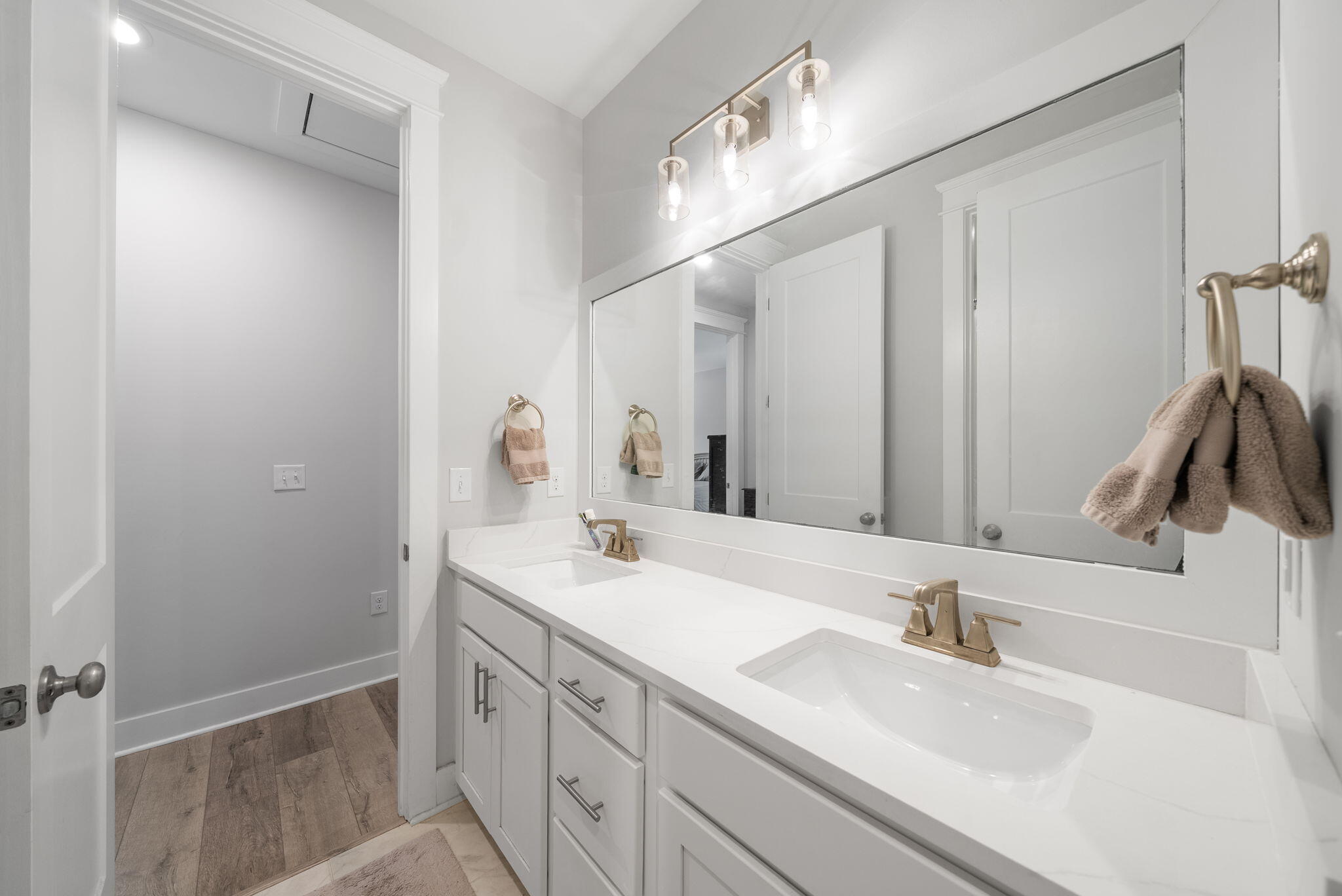 Daxton On The Bay - Residential