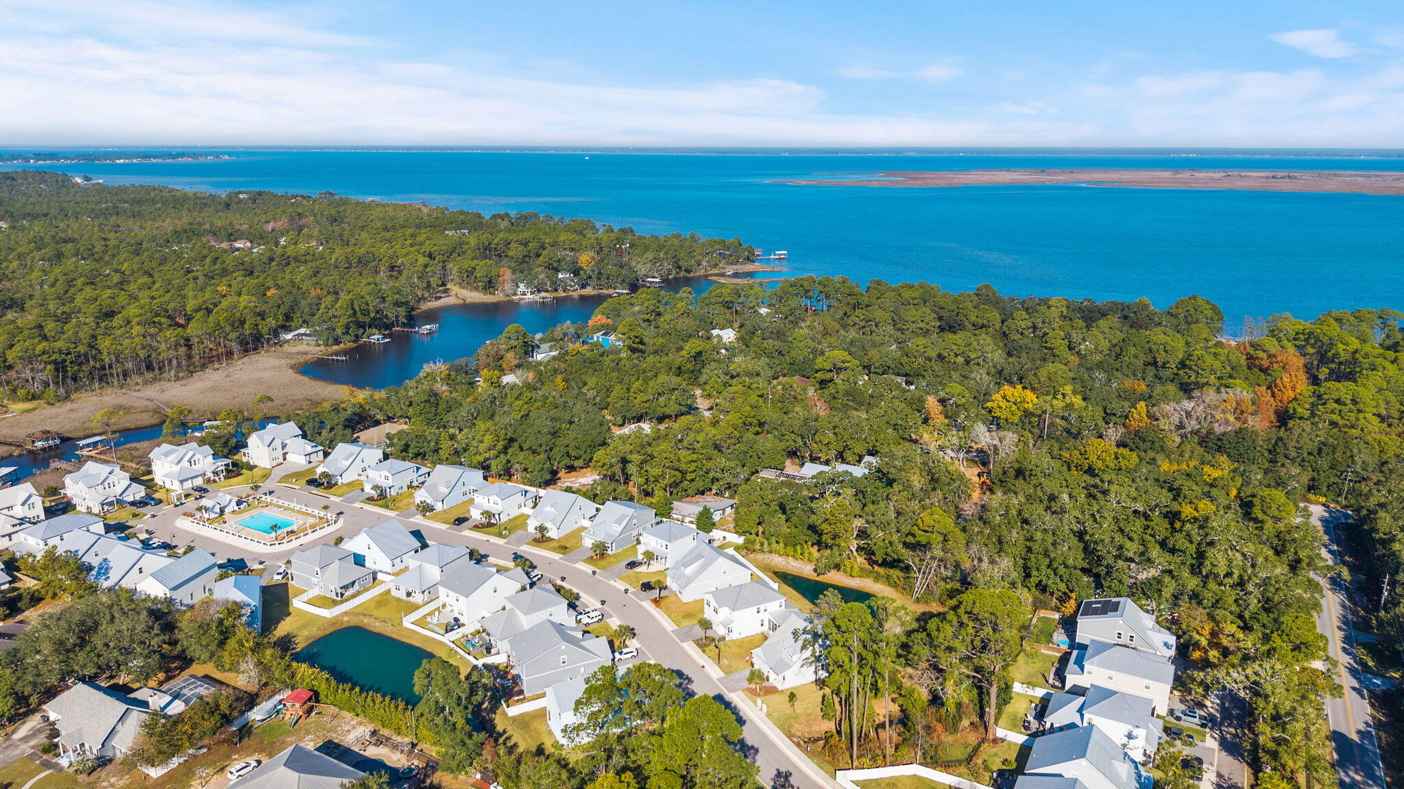 Daxton On The Bay - Residential