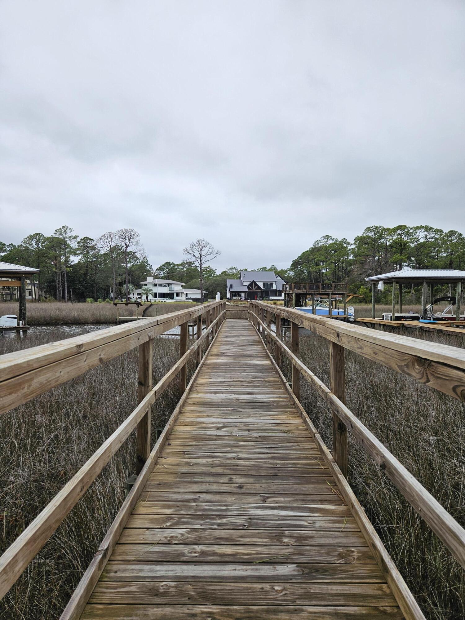 Daxton On The Bay - Residential