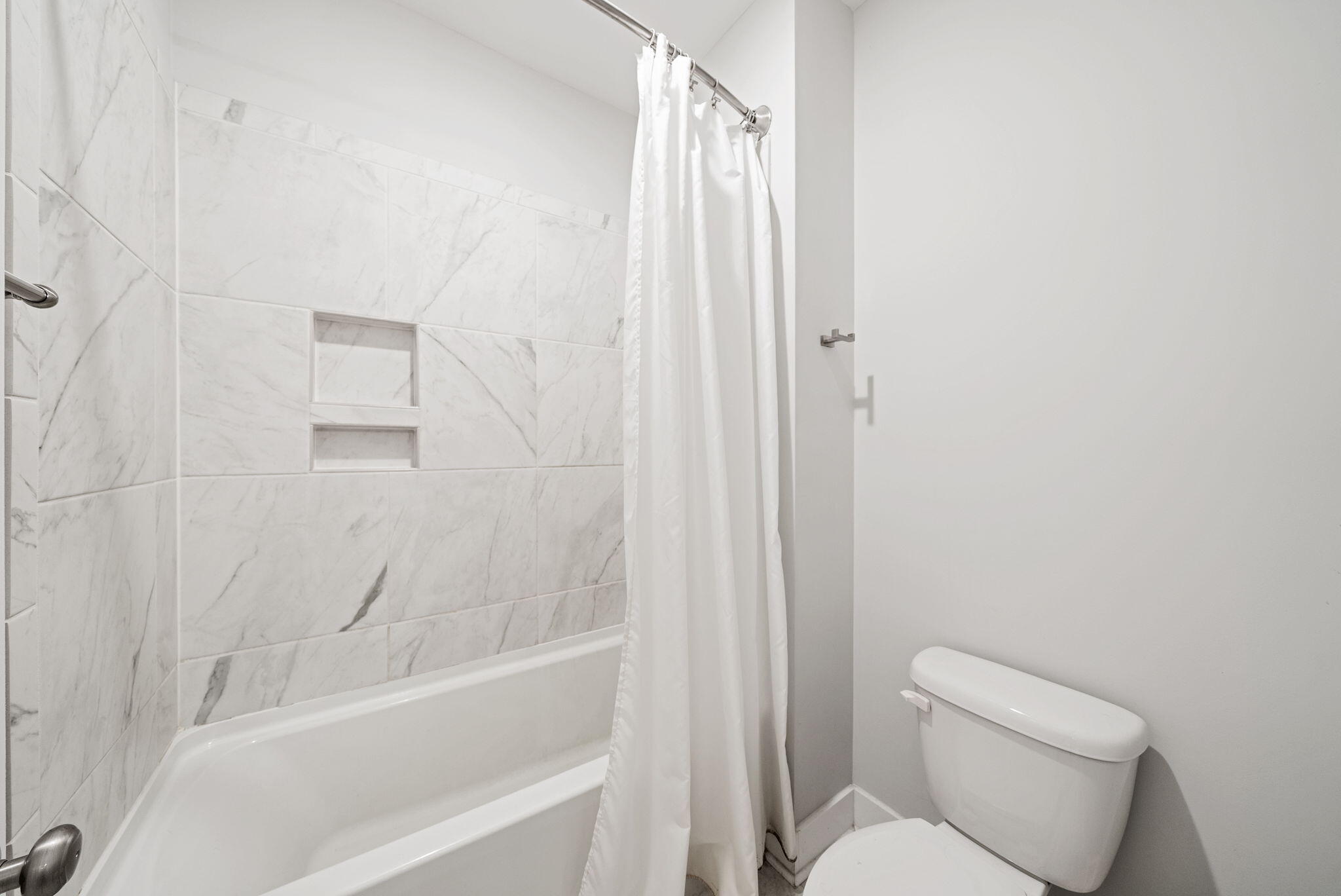 Daxton On The Bay - Residential