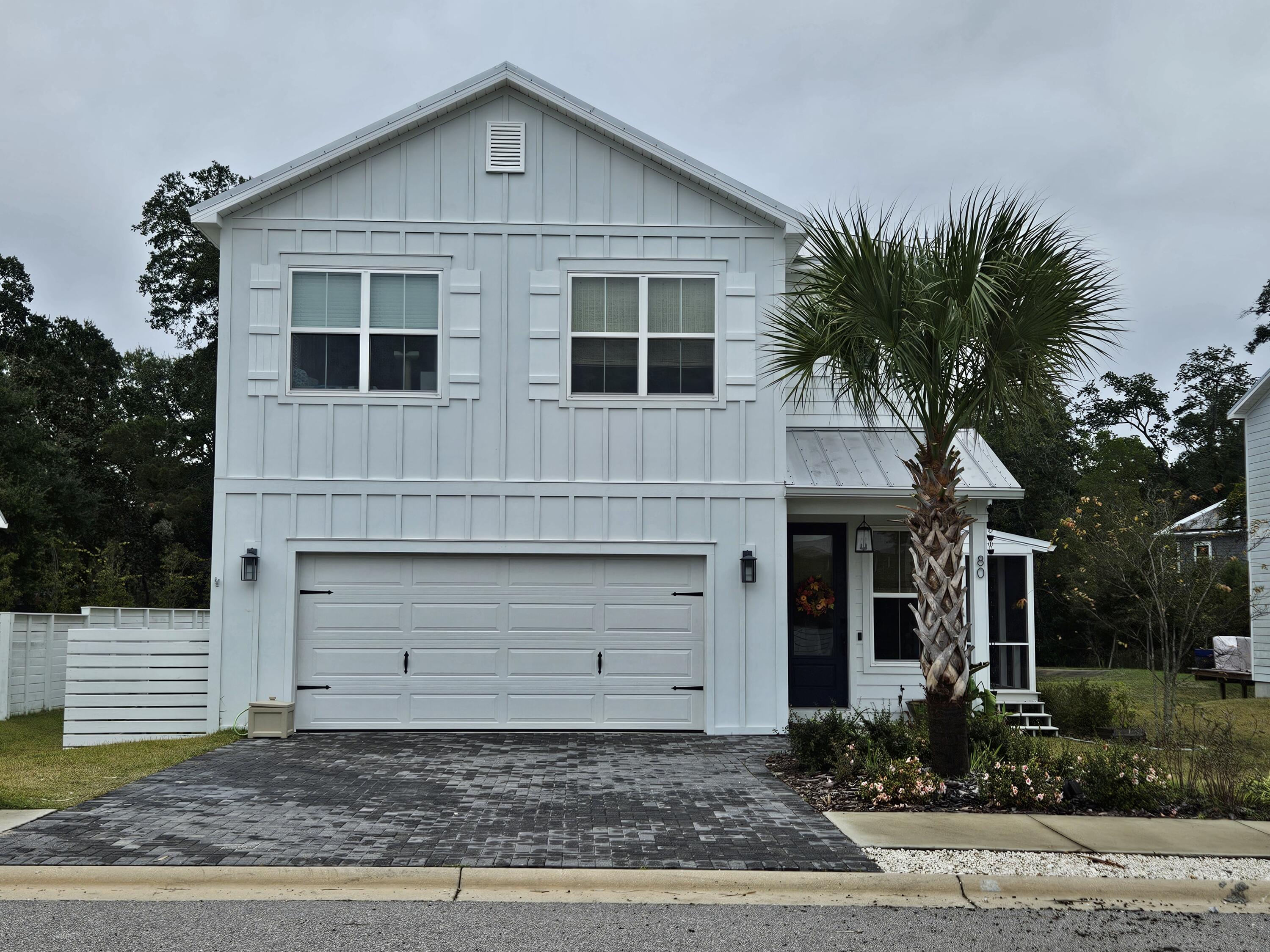 Daxton On The Bay - Residential