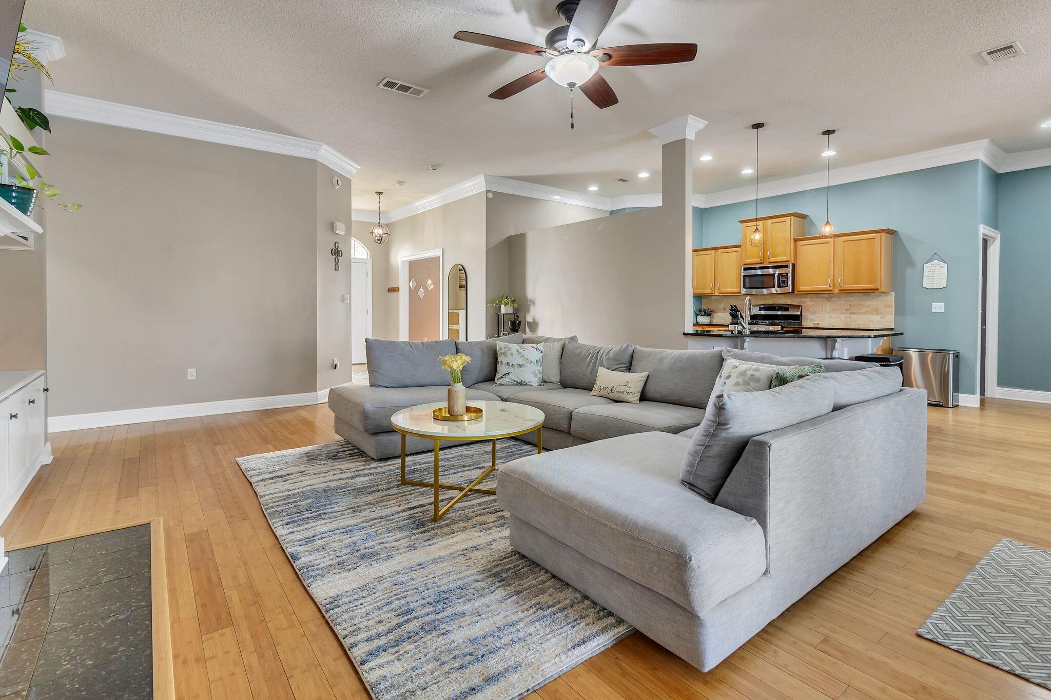 BROOKE ESTATES PH I - Residential Lease