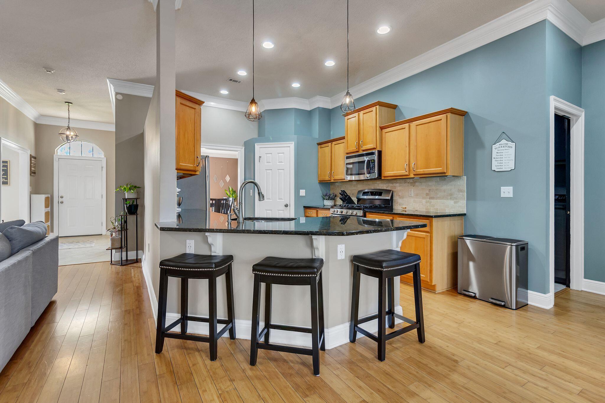 BROOKE ESTATES PH I - Residential Lease