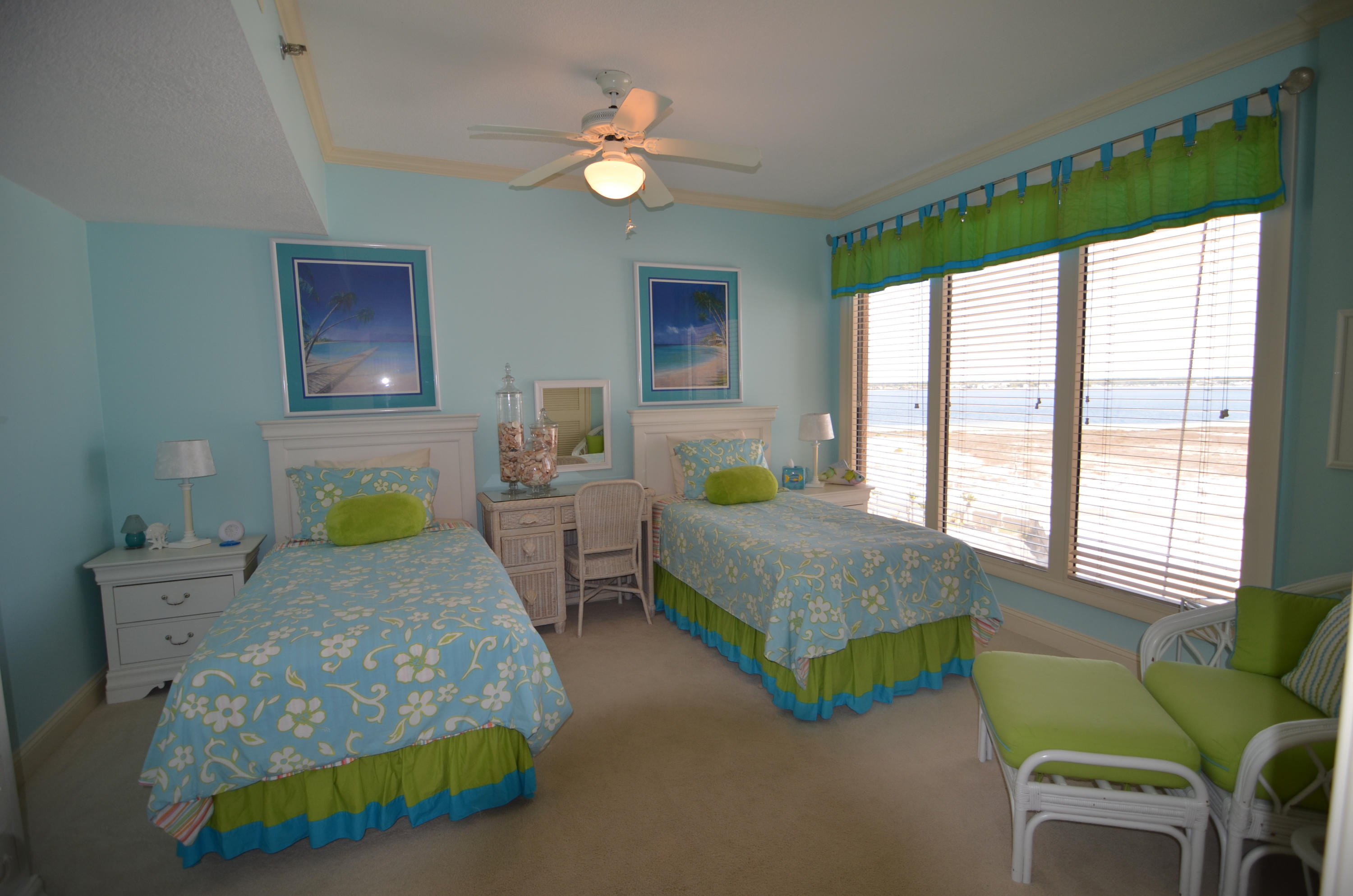 NAVARRE TOWERS CONDO - Residential