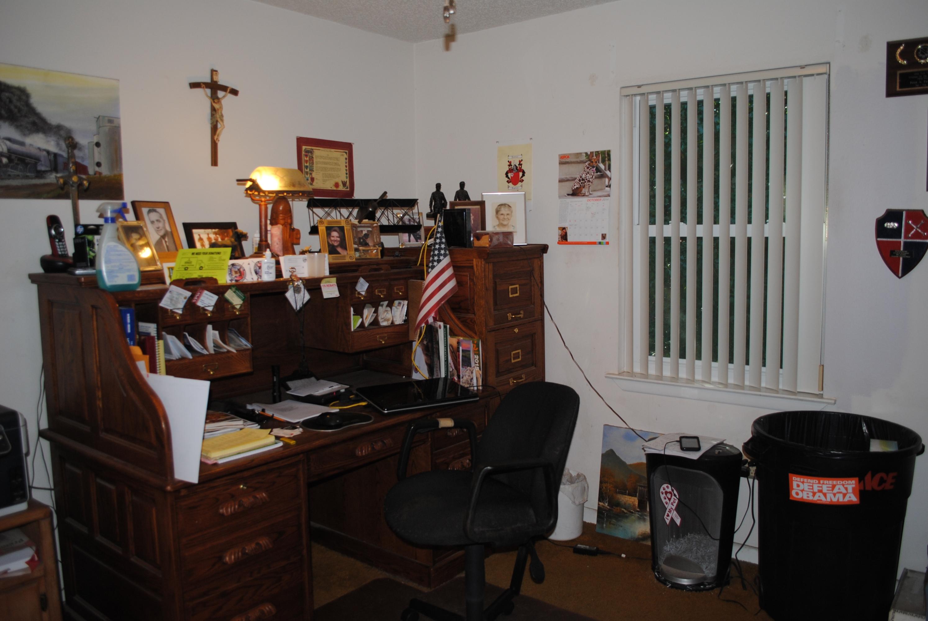 PINEWOOD ESTATES - Residential