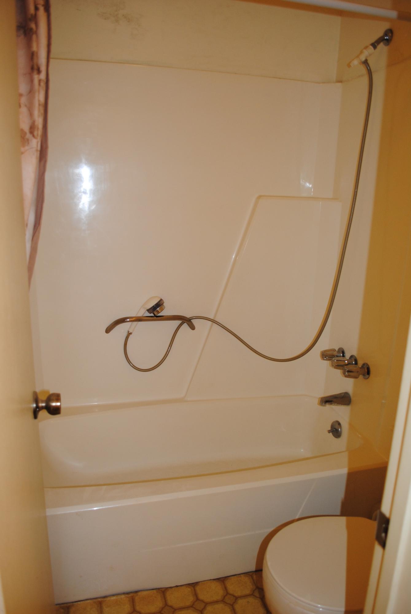 PINEWOOD ESTATES - Residential