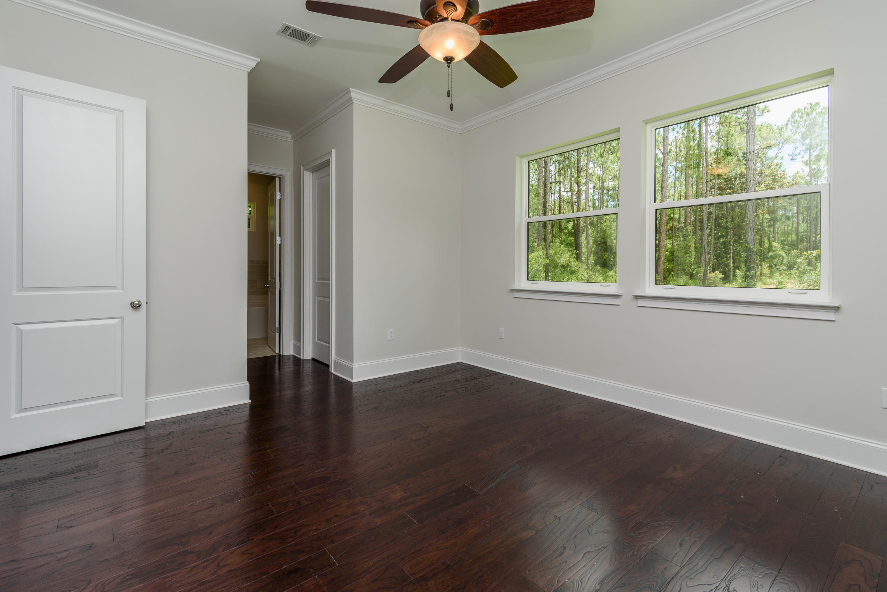 MAGNOLIA BEACH - Residential