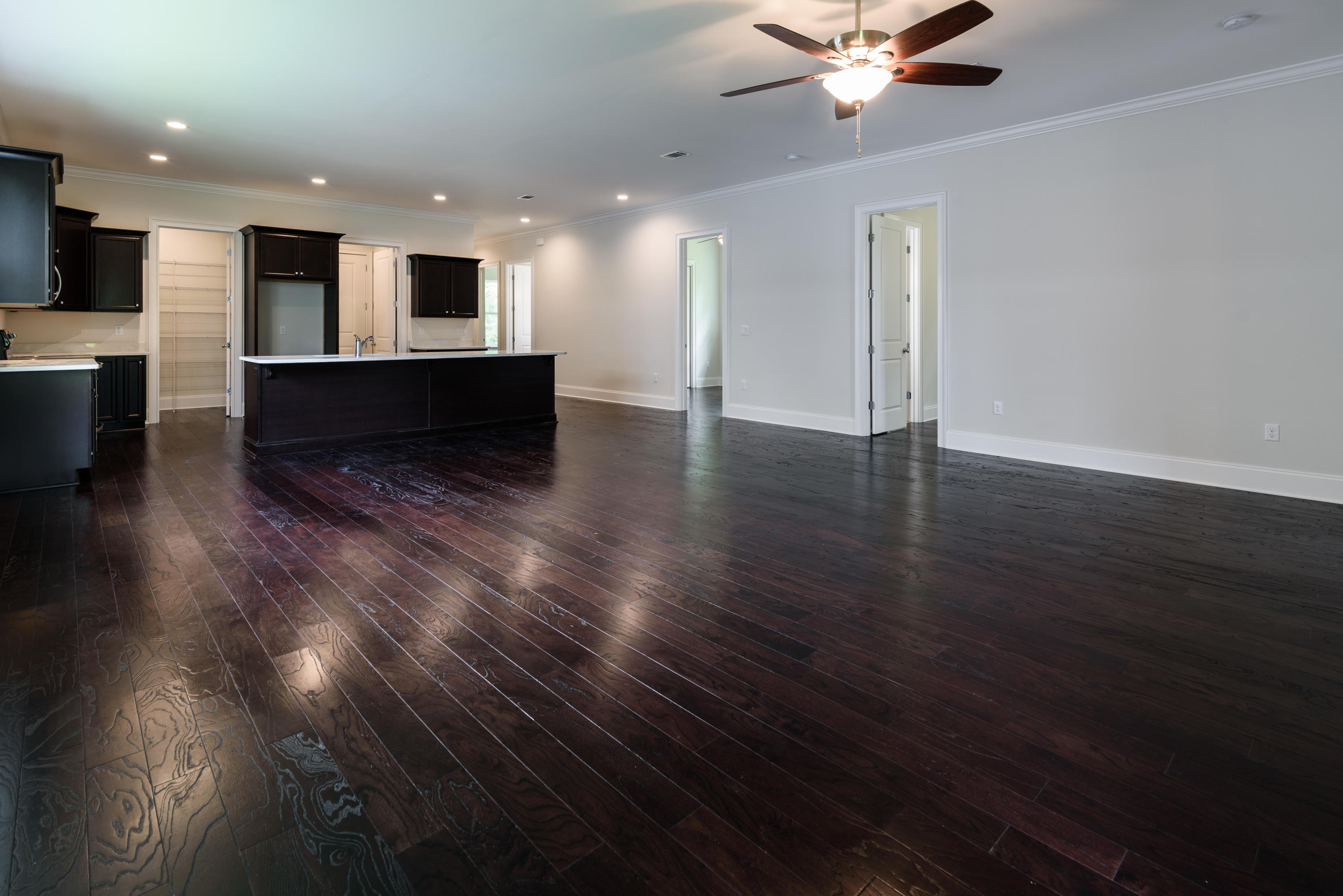 MAGNOLIA BEACH - Residential