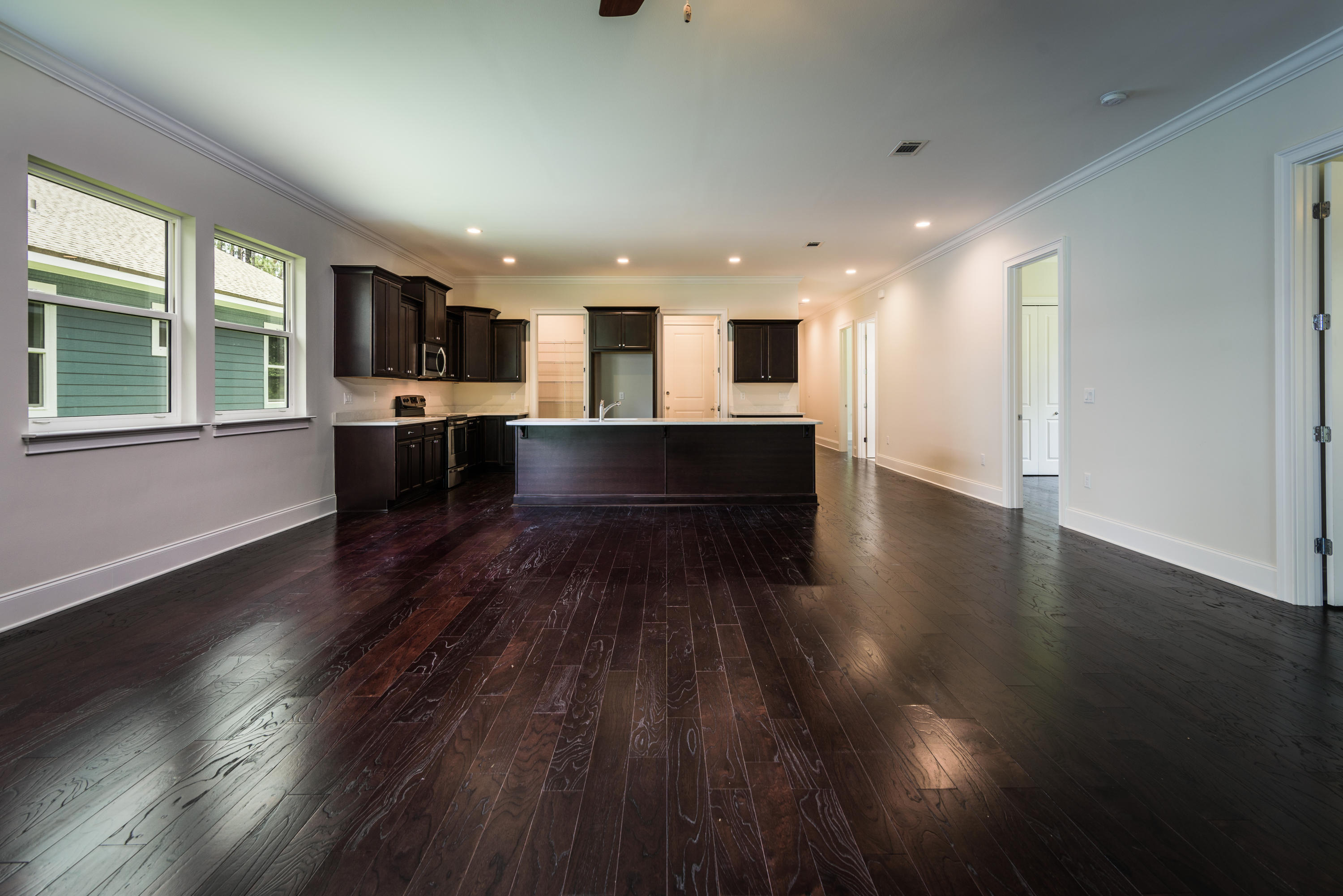 MAGNOLIA BEACH - Residential